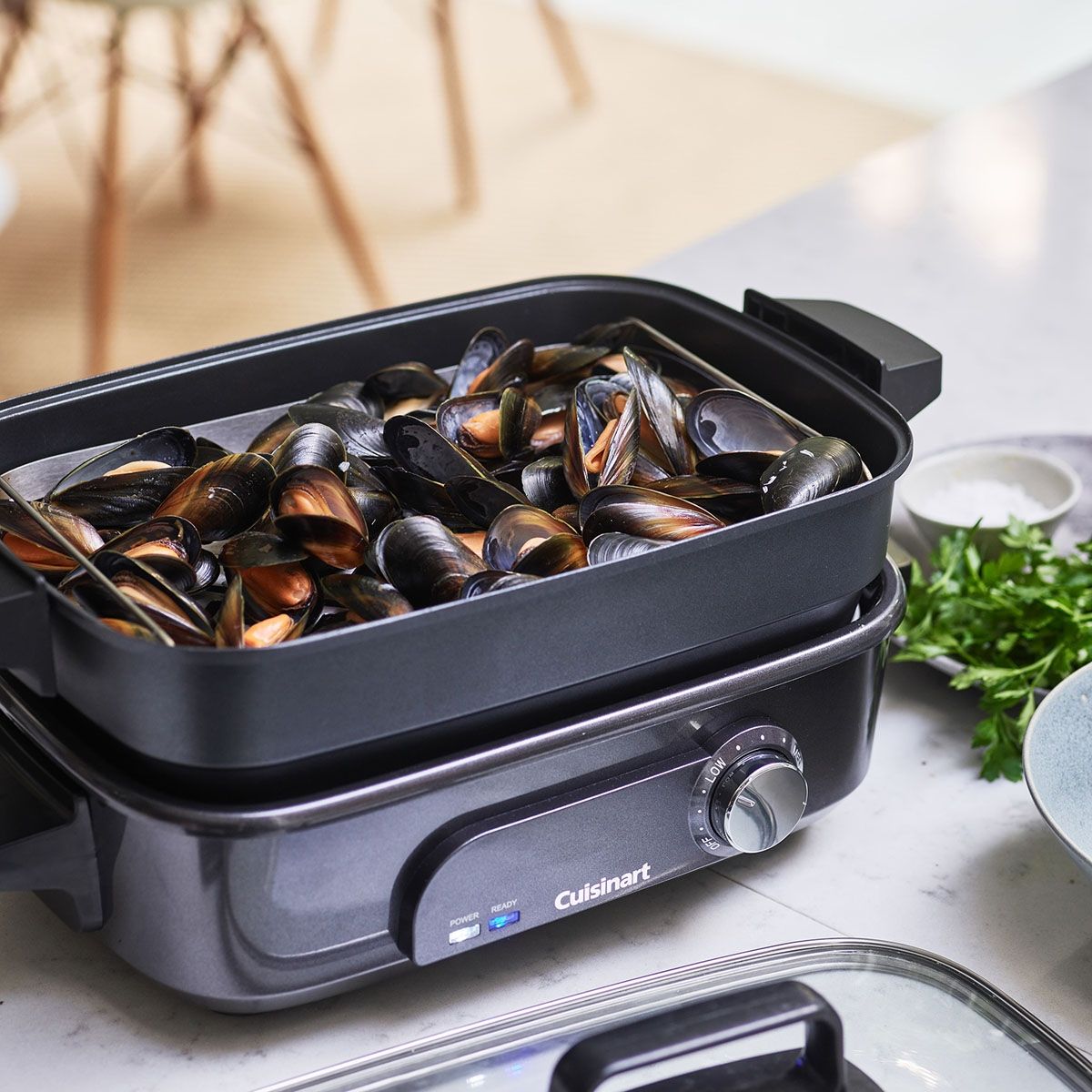 Multicooker 5în1 Cuisinart Cooking GRMC3E, 1200~1400W, 4.7L, 6 programe, Încălzire rapidă 6 minute, Termostat variabil 90°~220°, Capac de sticlă, Fără BPA, Cablu 1m, 5.9kg, Midnight Grey