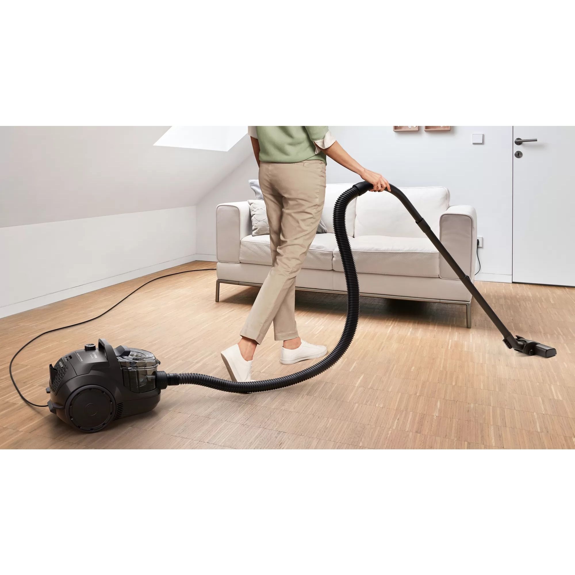 Aspirator fără sac BOSCH Serie 4 BGC21X200, 550W