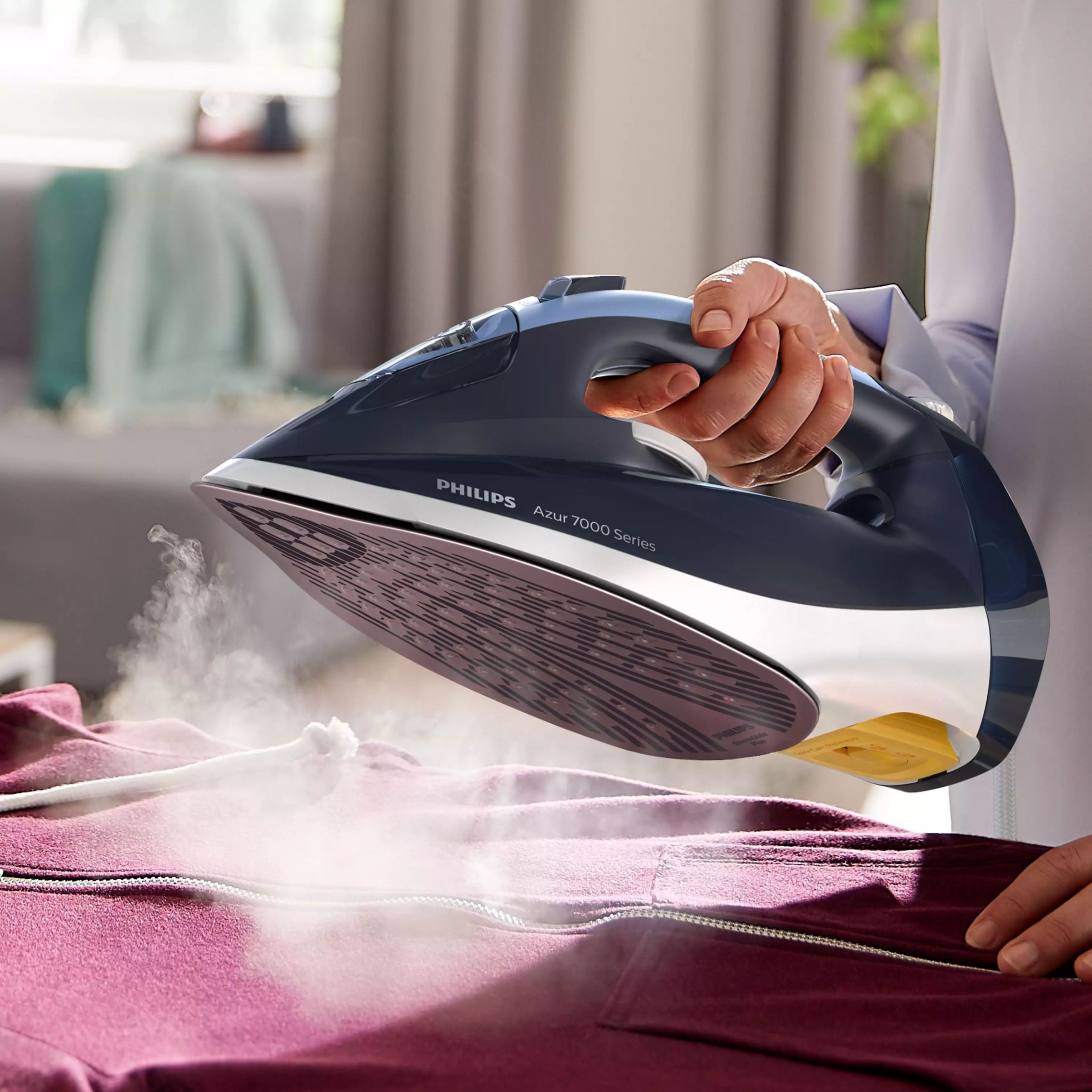 Fier de călcat cu abur Philips Azur Seria 7000 DST7030/20, 2800W, Continuu 50g/min, Jet 250g, Rezervor 300ml, Talpă SteamGlide Plus, Oprire automată, C2m, G1.82kg, Dark Blue