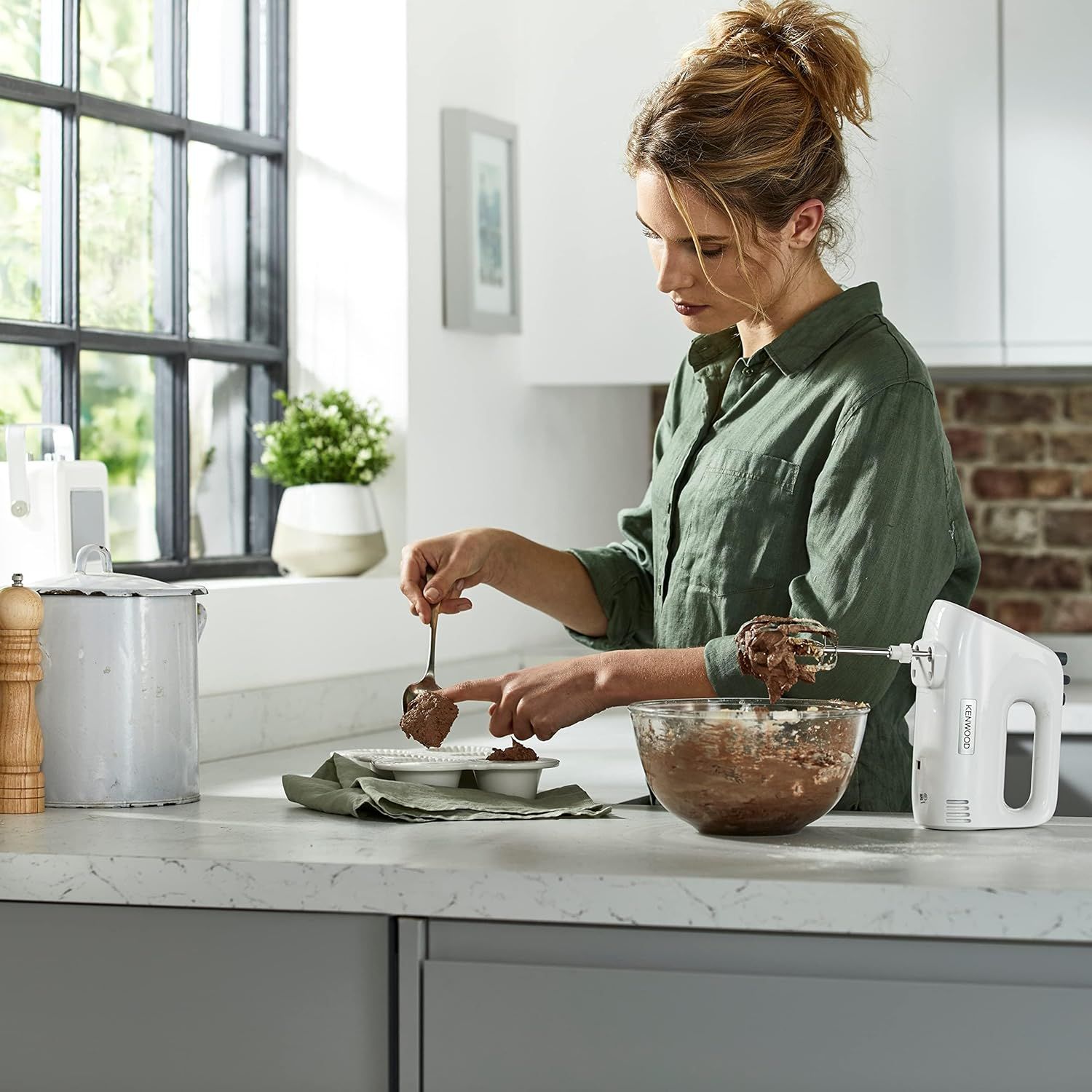 Mixer KENWOOD HandMix Lite HMP30.A0WH – 0W22210009, 450W (5 viteze și Pulse)