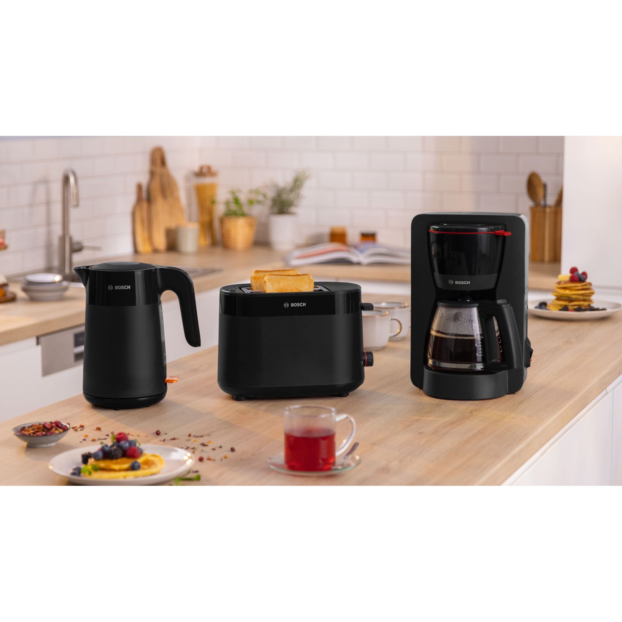 Prăjitor de pâine BOSCH MyMoment TAT2M123, 2 sloturi, Dezghețare, Încălzire, Grătar chifle, High Lift, Negru