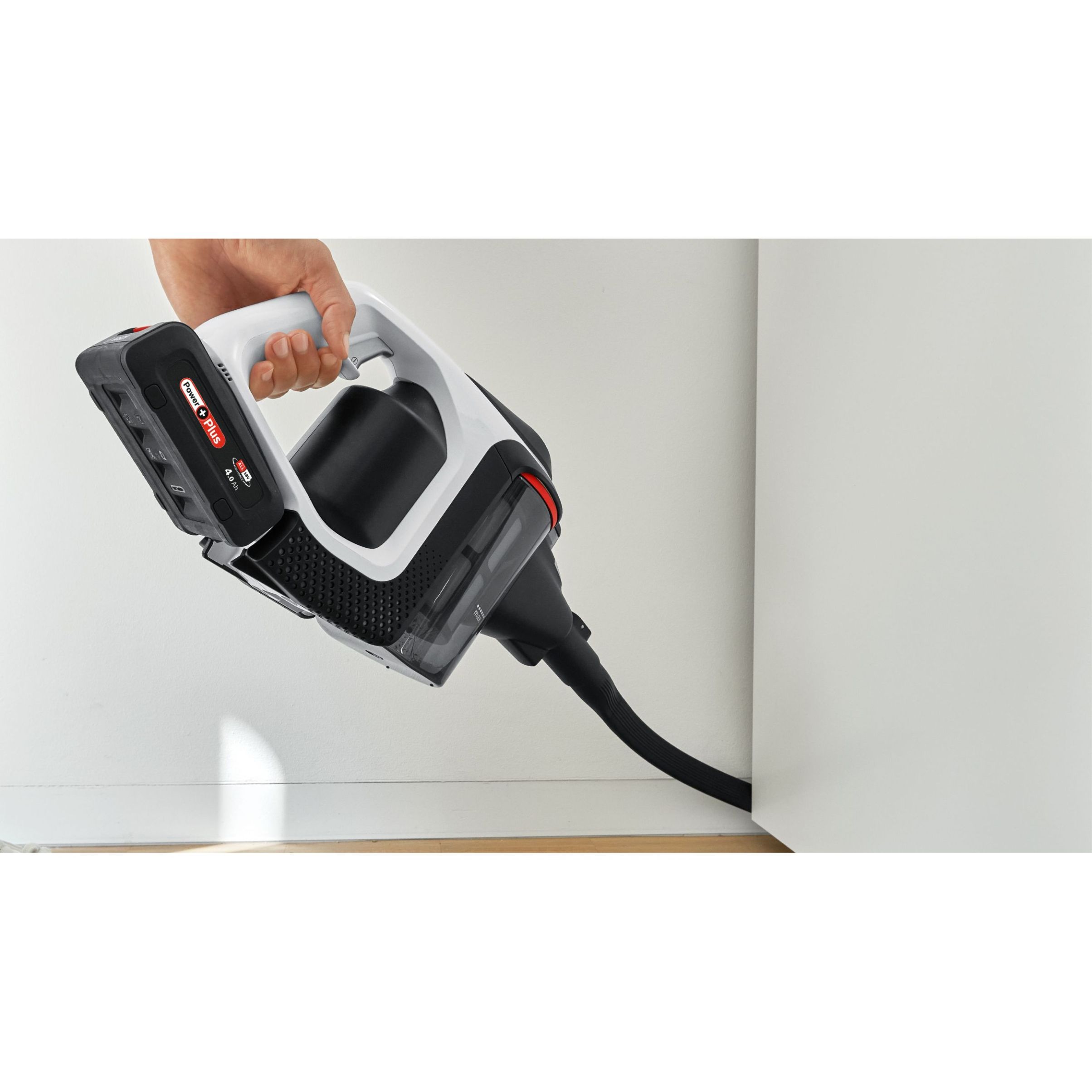 Aspirator vertical BOSCH Serie 8 Gen2 Unlimited BBS8214, TurboSpin (3 trepte, Turbo), Acumulator Li-Ion 18V 4A, Praf 0.40l, Perie LED AllFloor HighPower, G3.10kg, Polar White