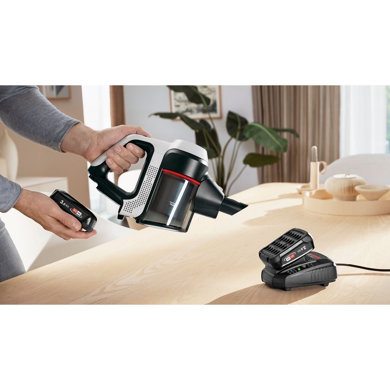 Aspirator vertical BOSCH Serie 7 Unlimited BCS711XXL, TurboSpin (3 trepte, Turbo), Acumulator Li-Ion 18V 3A, Praf 0.30l, Perie LED AllFloor DynamicPower, QuickStand, Nozzle Foot Release, G2.90kg, Polar White