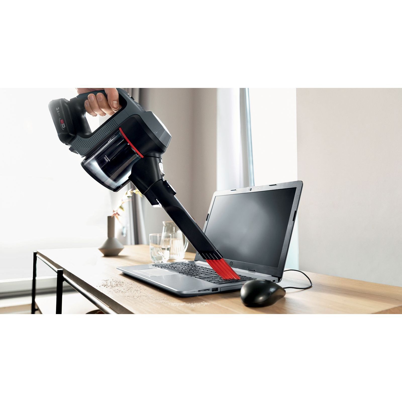 Aspirator vertical BOSCH Serie 7 Unlimited BCS711A, TurboSpin (3 trepte, Turbo), Acumulator Li-Ion 18V 3A, Praf 0.30l, Perie LED AllFloor DynamicPower, QuickStand, Nozzle Foot Release, G2.90kg, Dark Graphite