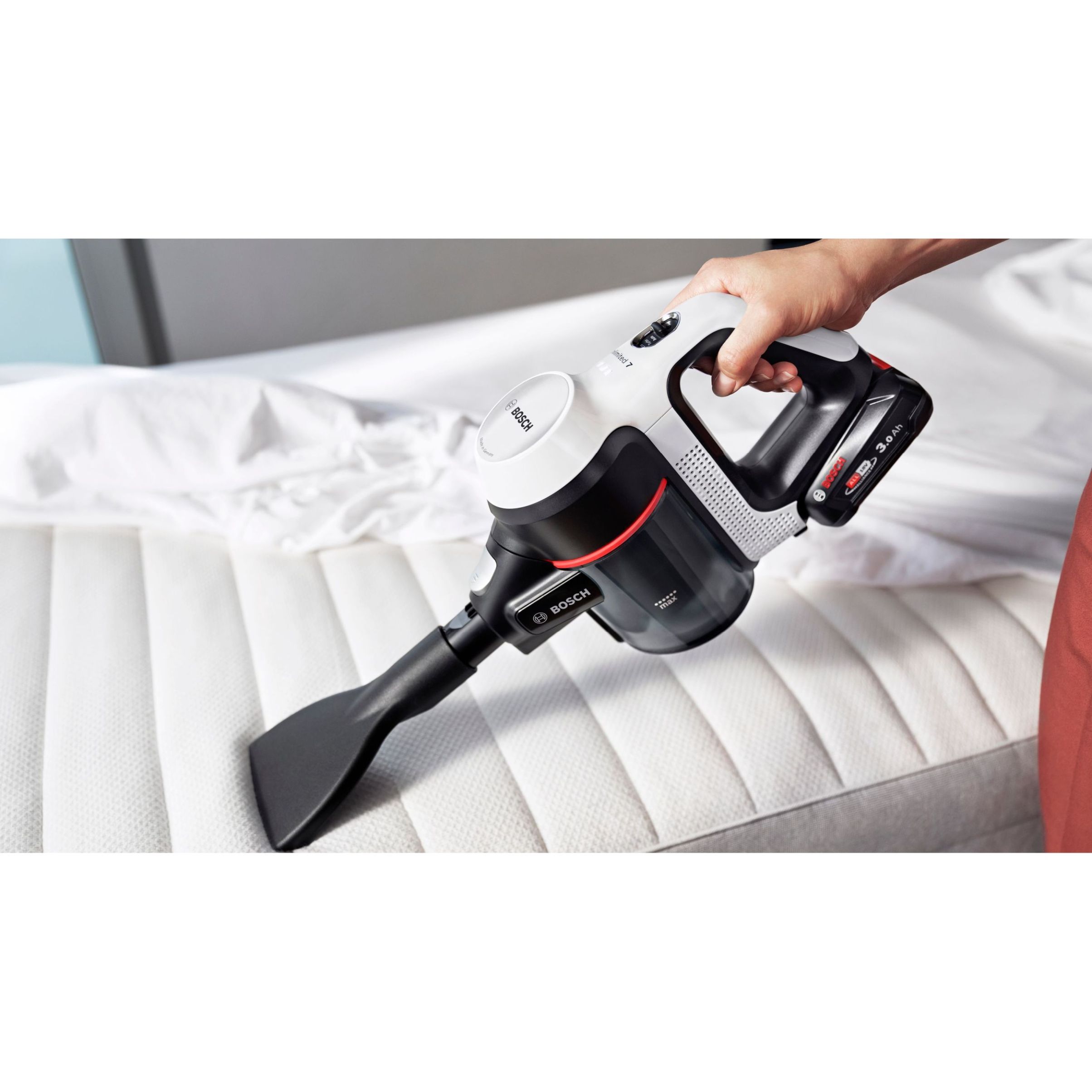 Aspirator vertical BOSCH Serie 7 Unlimited BBS711W, TurboSpin (3 trepte, Turbo), Acumulator Li-Ion 18V 3A, Praf 0.30l, Perie LED AllFloor DynamicPower, QuickStand, Nozzle Foot Release, G2.90kg, Polar White