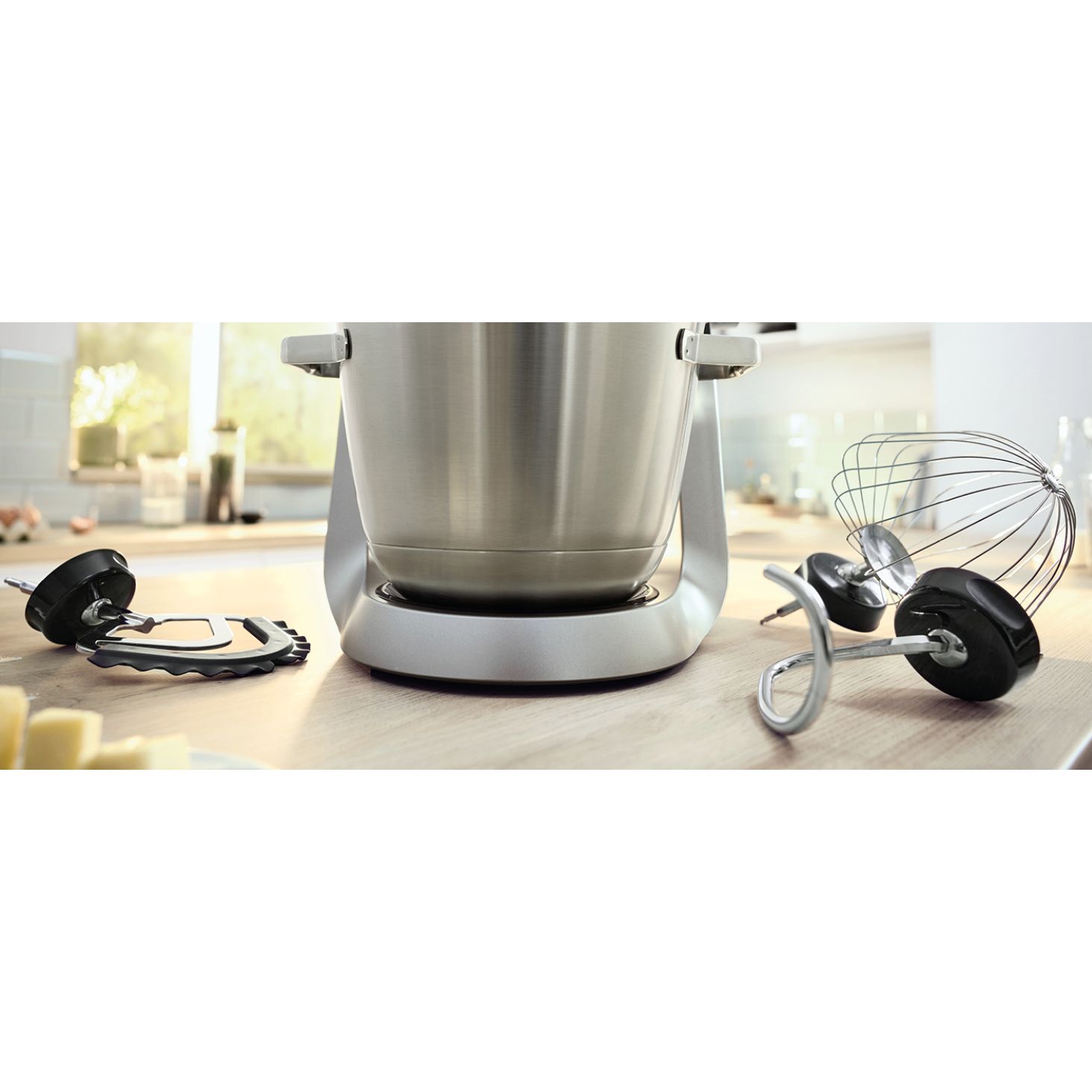 Robot de bucătărie planetar BOSCH Serie 6 MUMS6 Scale MUMS6ZS00, 1600W (7 trepte, Pulse), Bol inox șlefuit 5.5l cu mânere, Set patiserie, Cântar, Cronometru, SoftStart, AirCooling, G7.83kg, Matte Jet Black