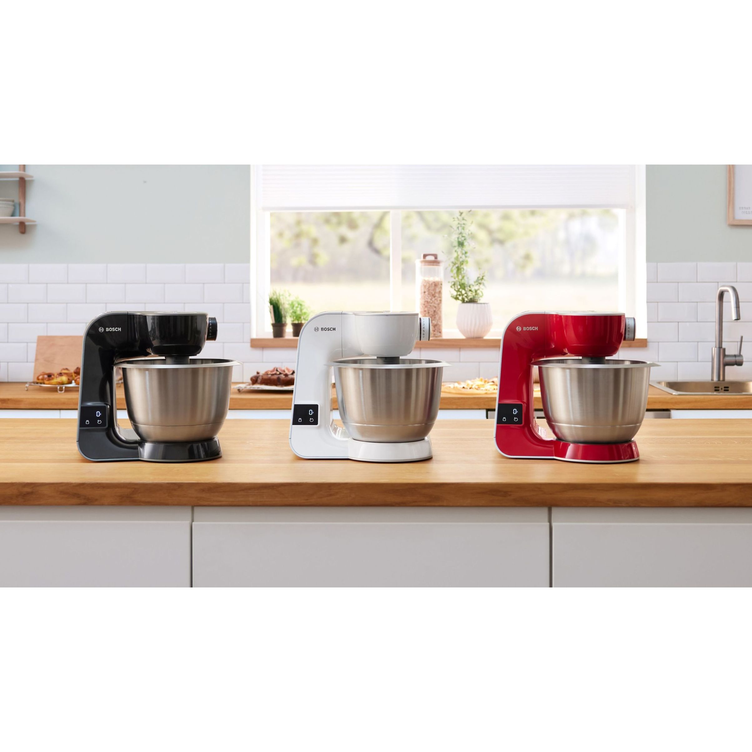 Robot de bucătărie planetar BOSCH Serie 4 MUM5 Scale MUM5X720, 1000W (7 trepte, Pulse), Bol inox 3.9l, Cântar, Timer, Set patiserie, Soft Start, Geantă, Carcasă plastic, Deep Red Silver