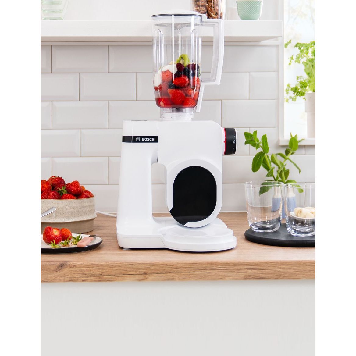 Robot de bucătărie planetar BOSCH Serie S2 MUMS2 MUMS2EW40, 700W (4 trepte), Bol inox 3.8l, Set de patiserie, Soft Start, Design compact, Control electronic al puterii, G4.4kg, Fully White