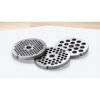 Mașină de tocat carne BOSCH ProPower MFW68640, 800W, 3 discuri incluse depozitabile (3mm, 4.8mm, 8mm), 4,3kg/min, 10 funcții, Buton inversare, Pâlnie cârnați, Accesoriu Kebbe, Mâner, 79dBA