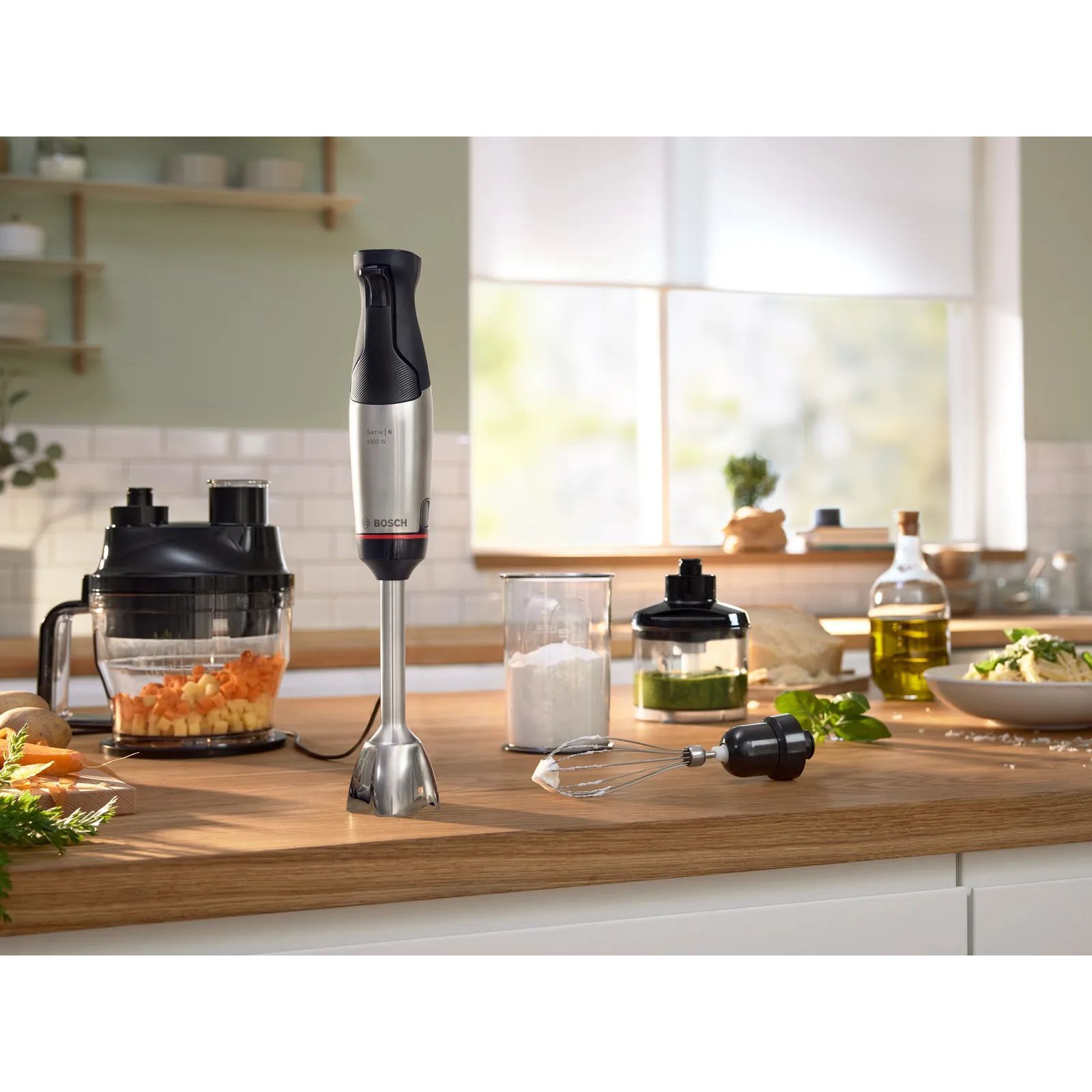 Blender de mână BOSCH Serie 6 ErgoMaster MSM6M8X1, 1200W, Control dinamic al vitezei, Ambreiaj ceramic durabil, Funcție impuls, Sistem EasyClick, Stainless Steel