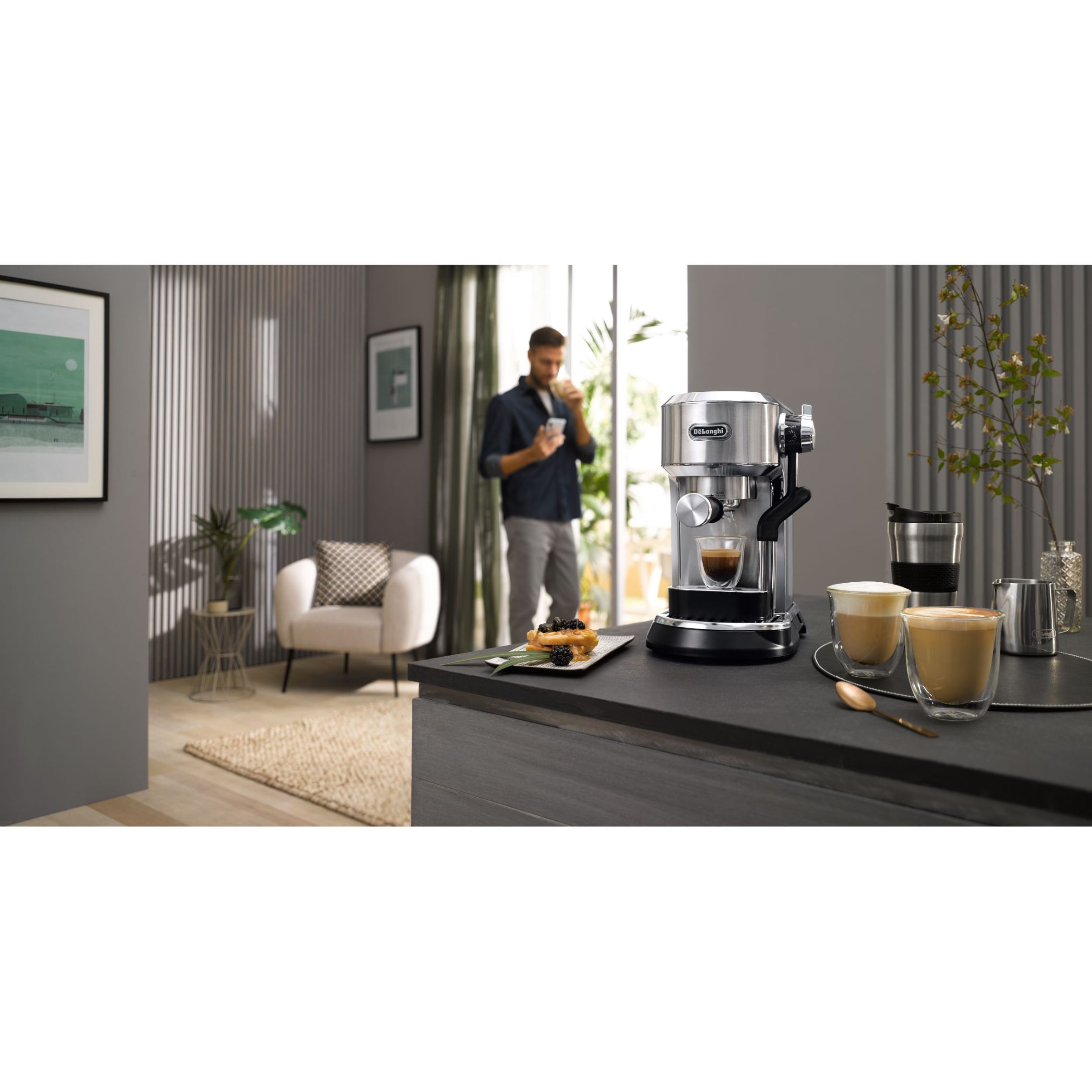 Espressor manual cu pompă De’Longhi Dedica Maestro Plus EC950.M – 0132106249  Shiny Metal
