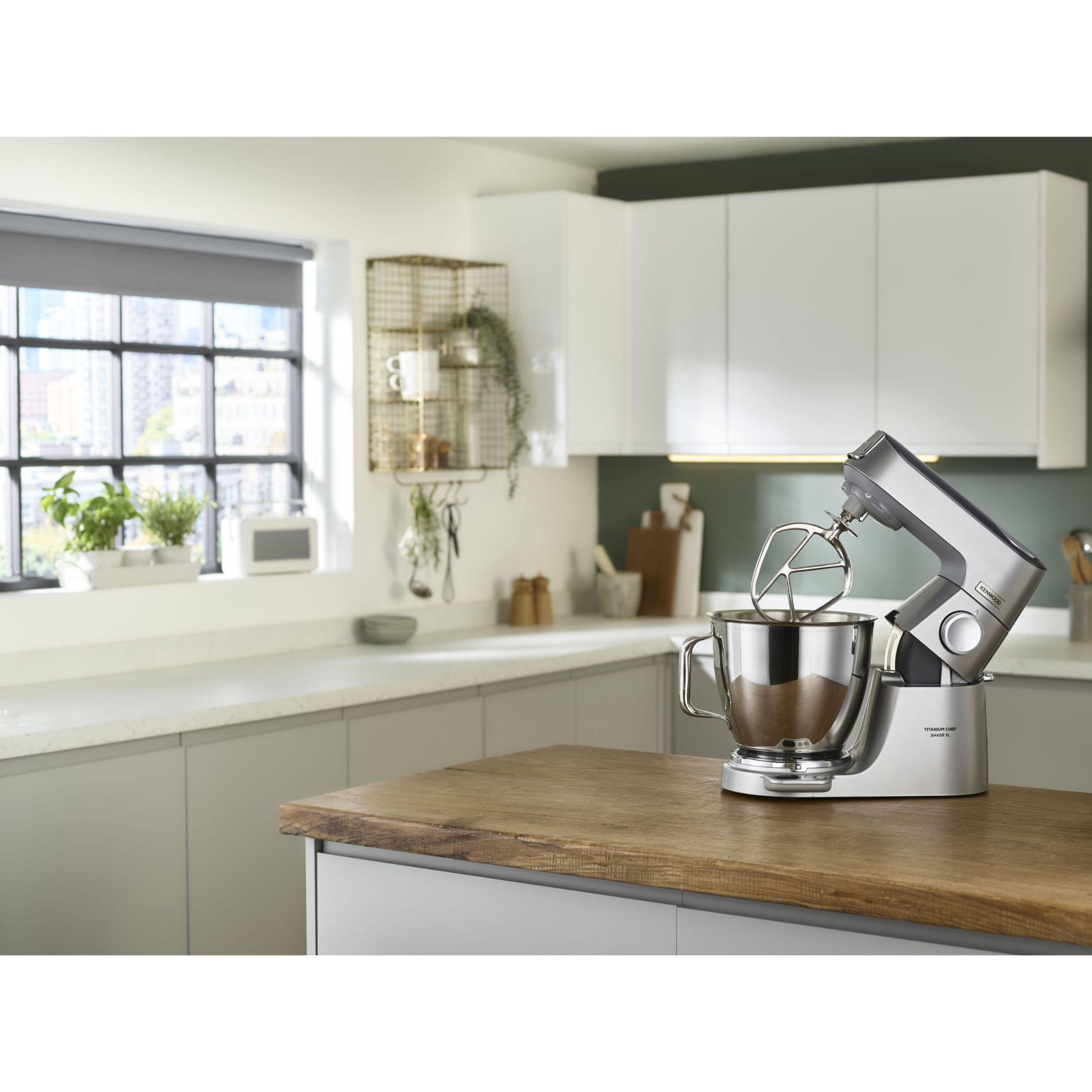 Robot de bucătărie planetar KENWOOD Titanium Chef Baker XL KVL85.124SI – 0W20011385, 1200W, 2 vase (7l/5l), Cântar integrat, Blender, Silver