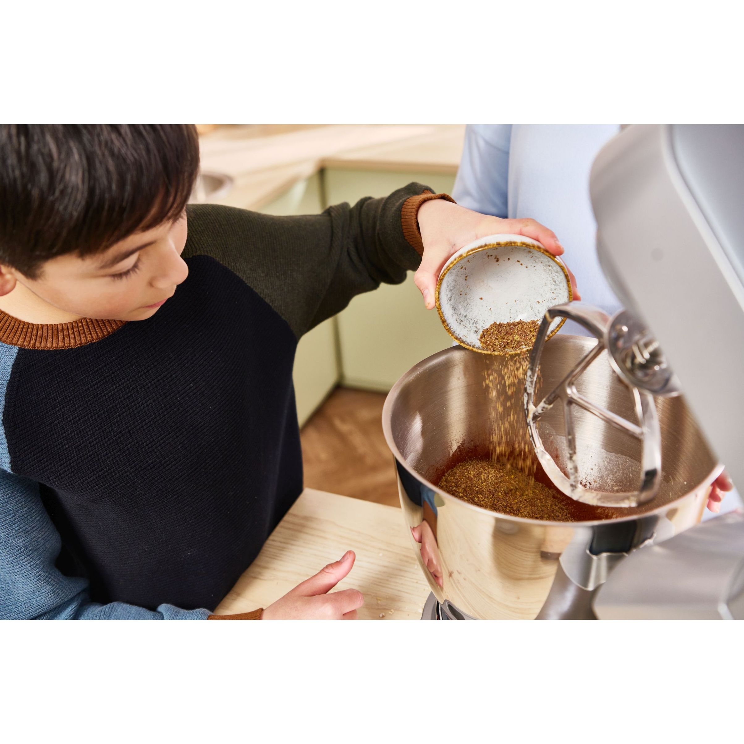 Robot de bucătărie planetar KENWOOD Titanium Chef Baker XL KVL85.124SI – 0W20011385, 1200W, 2 vase (7l/5l), Cântar integrat, Blender, Silver