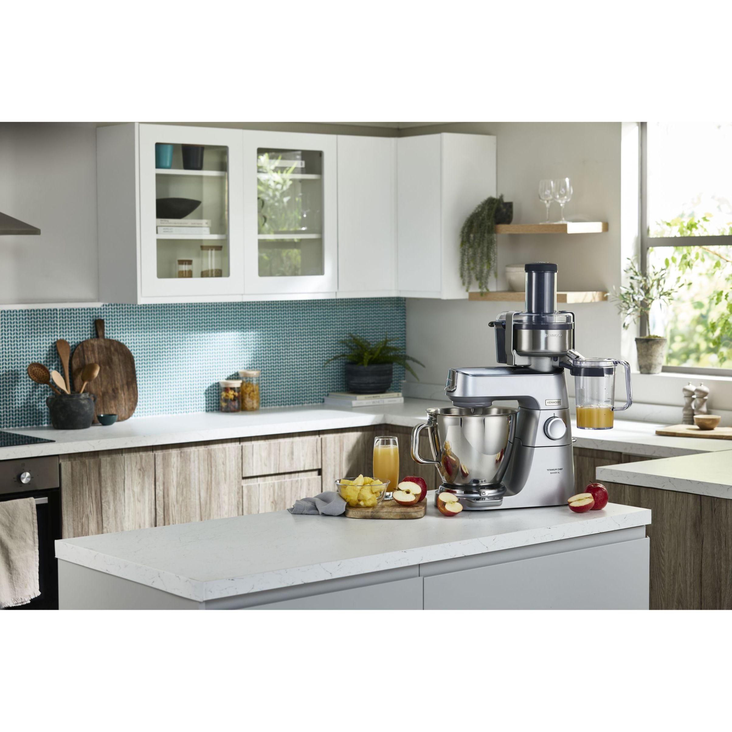 Robot de bucătărie planetar KENWOOD Titanium Chef Baker XL KVL85.124SI – 0W20011385, 1200W, 2 vase (7l/5l), Cântar integrat, Blender, Silver