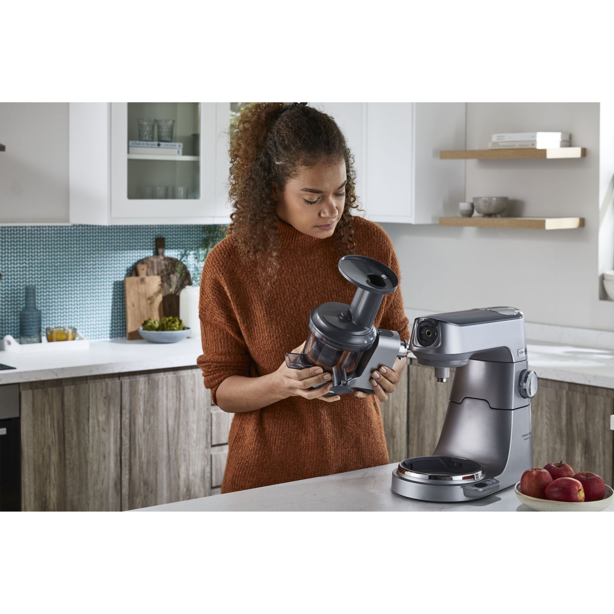 Robot de bucătărie planetar KENWOOD Titanium Chef Baker XL KVL85.124SI – 0W20011385, 1200W, 2 vase (7l/5l), Cântar integrat, Blender, Silver