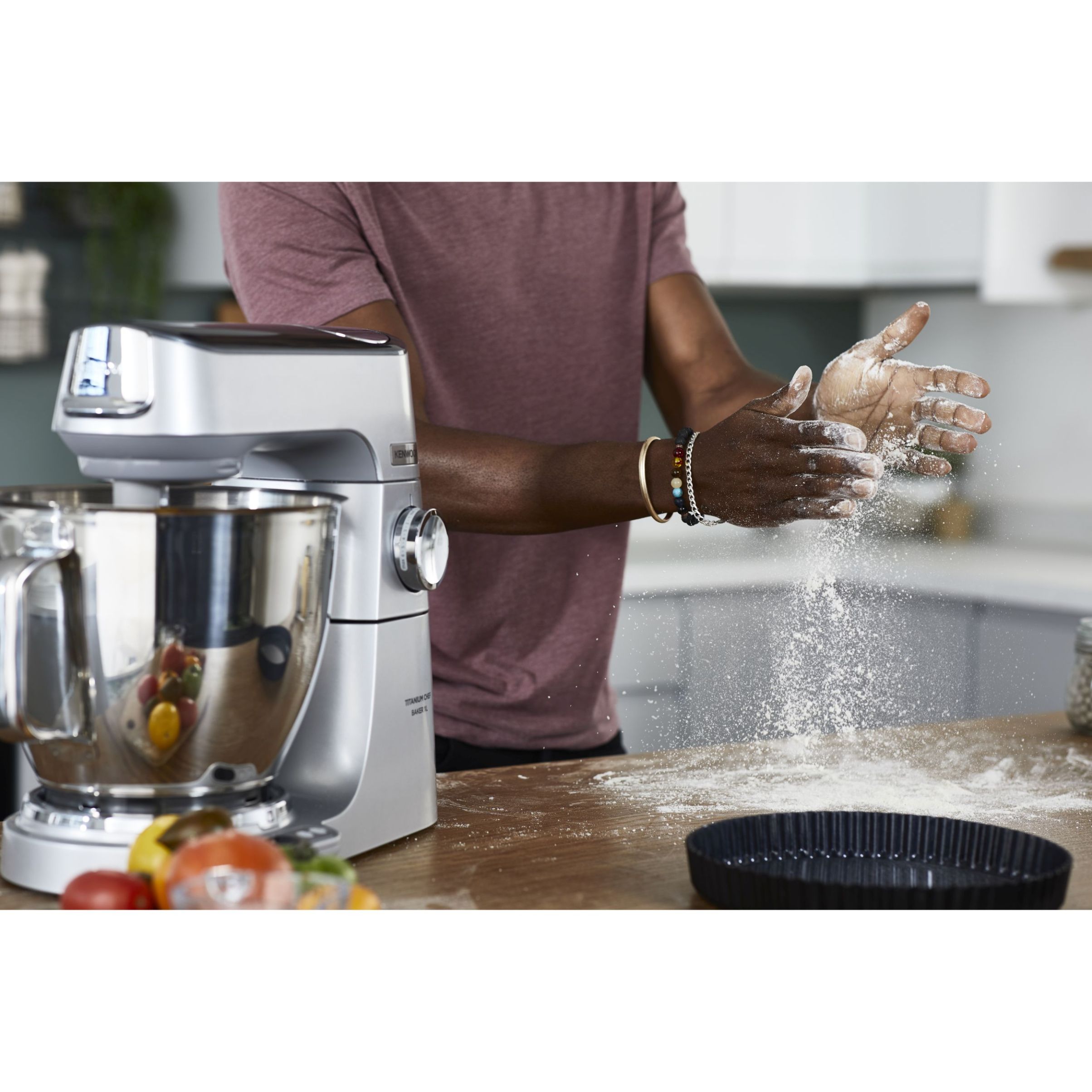 Robot de bucătărie planetar KENWOOD Titanium Chef Baker XL KVL85.124SI – 0W20011385, 1200W, 2 vase (7l/5l), Cântar integrat, Blender, Silver