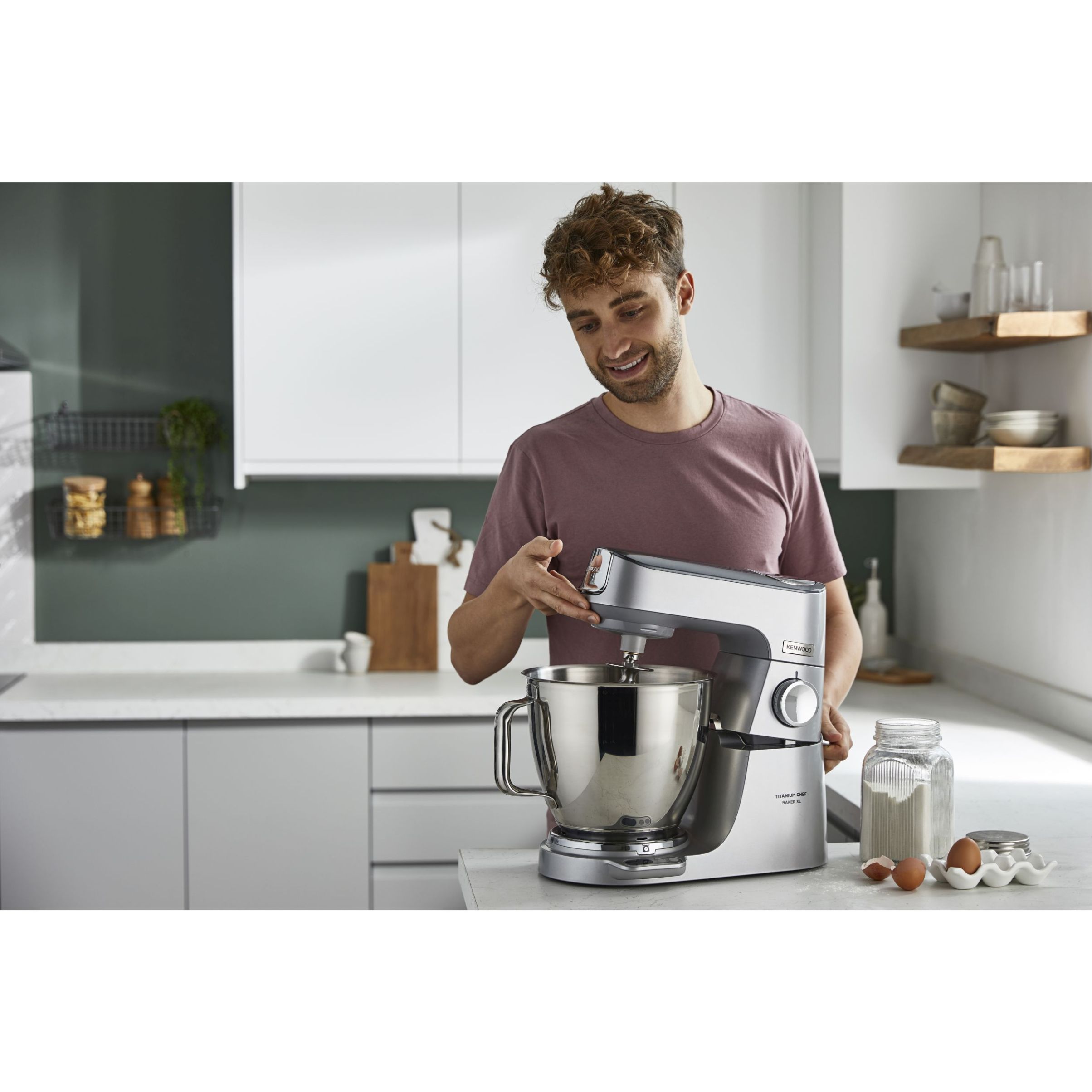 Robot de bucătărie planetar KENWOOD Titanium Chef Baker XL KVL85.004SI – 0W20011377, 1200W, 2 vase (7l/5l), Cântar integrat, G11.50kg, Silver