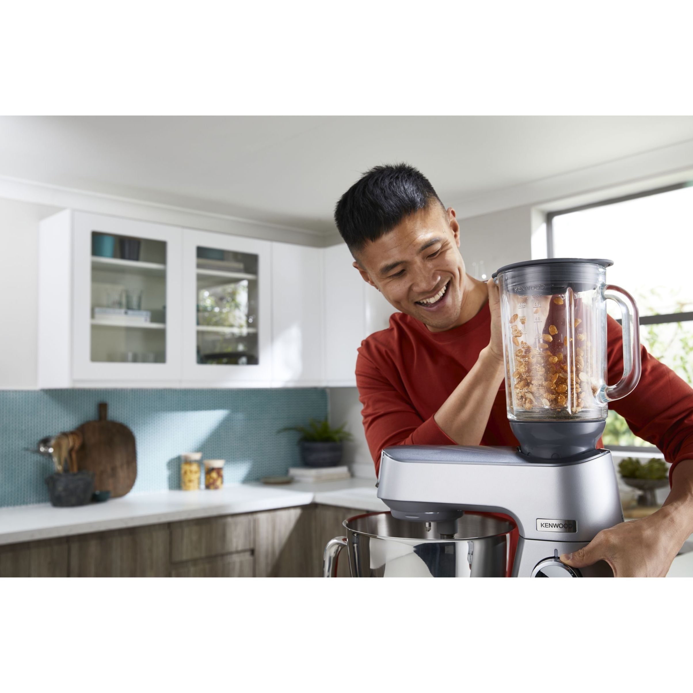 Robot de bucătărie planetar KENWOOD Titanium Chef Baker XL KVL85.004SI – 0W20011377, 1200W, 2 vase (7l/5l), Cântar integrat, G11.50kg, Silver