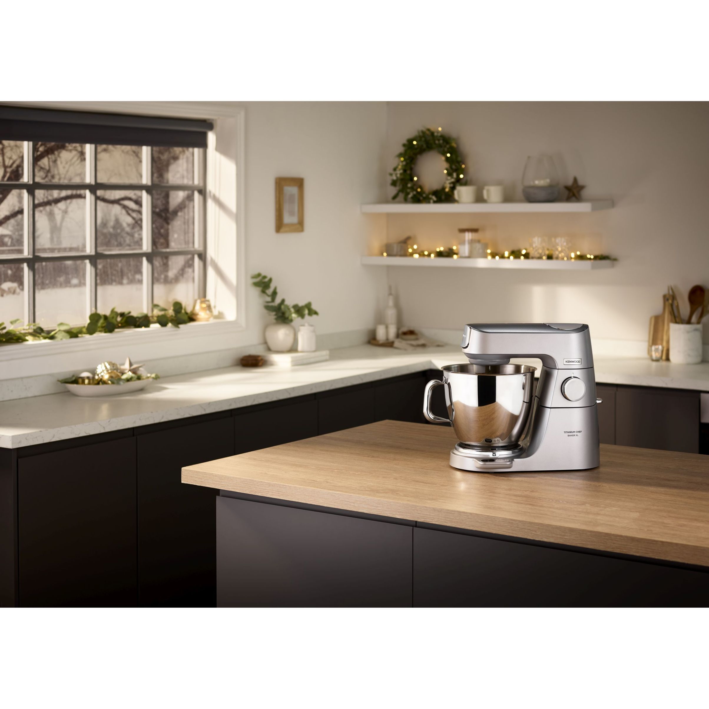 Robot de bucătărie planetar KENWOOD Titanium Chef Baker XL KVL85.704SI – 0W20011480, 1200W, 2 vase (7l/5l), Cântar, Blender, Mașină de tocat, Procesor alimente, Storcător citrice, Tocător, G20.03kg