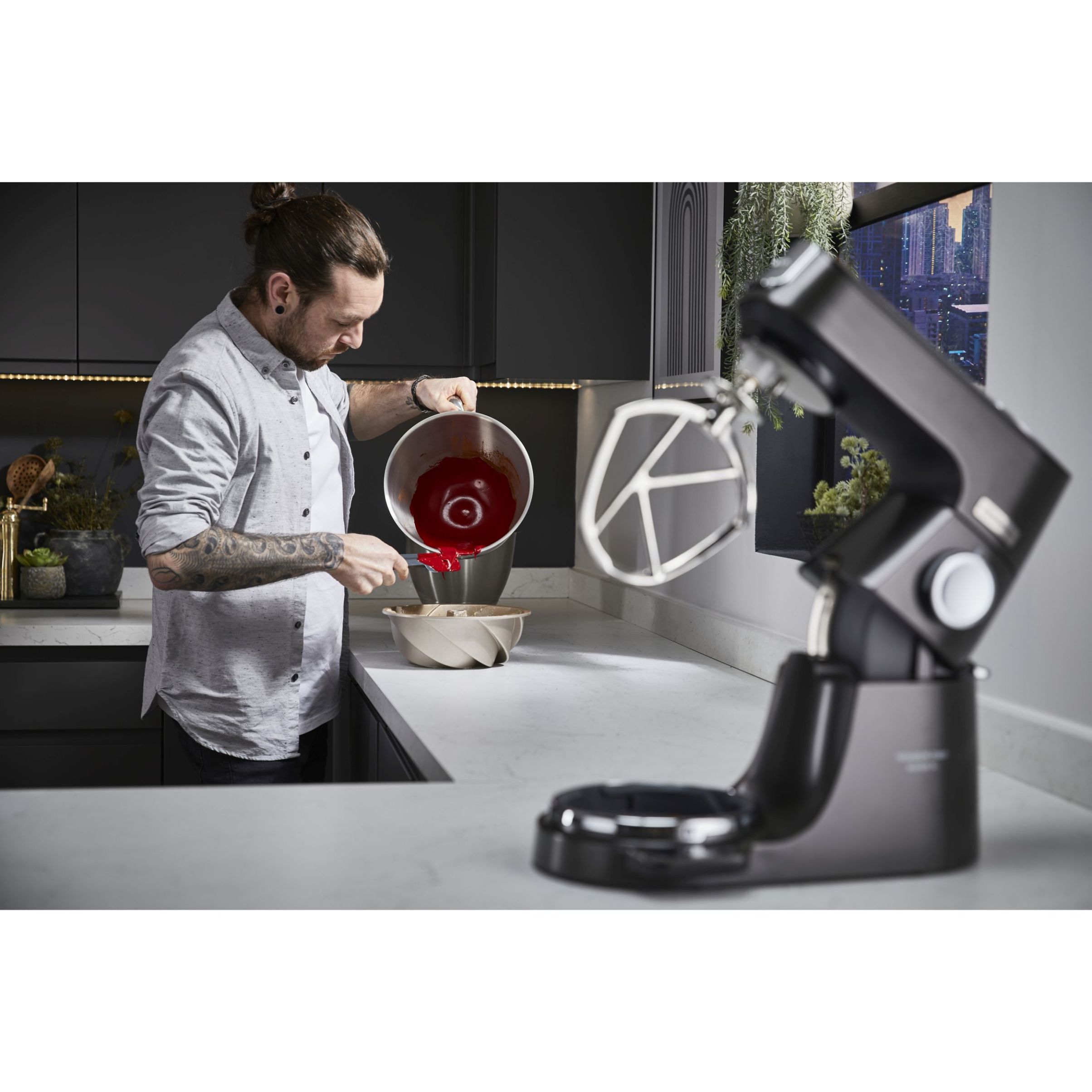 Robot de bucătărie planetar KENWOOD Titanium Chef Baker XL Black Autograph Collection KVL85.004BK – 0W20011466, 1200W, 2 vase (7l/5l), Cântar integrat, G11.50kg, Black