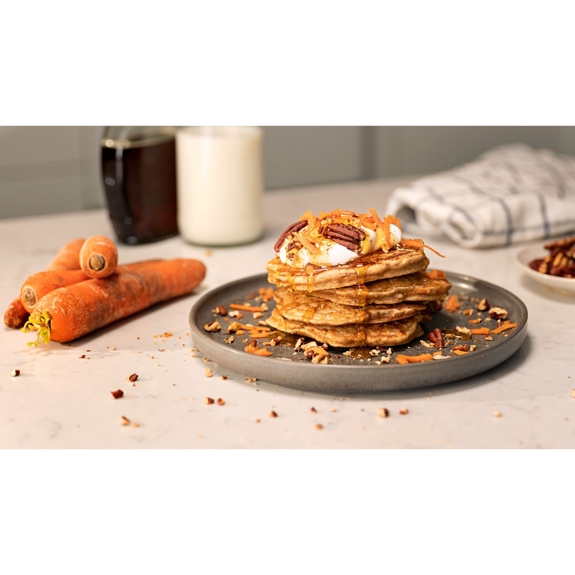 Robot de bucătărie planetar KENWOOD Titanium Chef Baker XL Black Autograph Collection KVL85.004BK – 0W20011466, 1200W, 2 vase (7l/5l), Cântar integrat, G11.50kg, Black