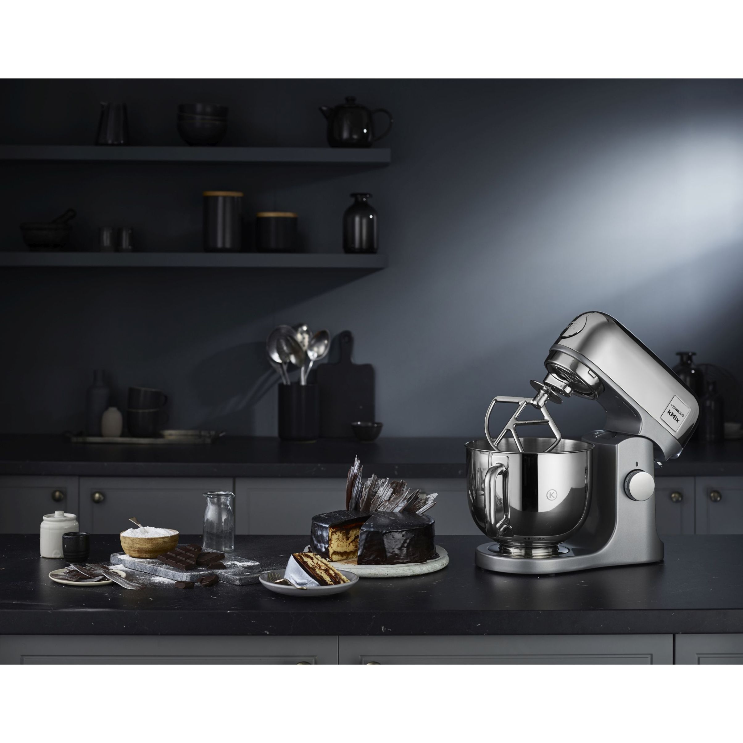 Robot de bucătărie planetar KENWOOD kMix Special Edition KMX760ACH – 0W20011397, 1000W (6 trepte și Turbo), Vas inox 5l, Set patiserie (tel 16 brațe, cârlig, paletă K), G9.3kg, Chrome