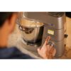 Robot de bucătărie planetar KENWOOD Titanium Chef Patissier XL KWL90.124SI – 0W20011363, 1400W, 6 funcții presetate, 2 vase 7 l/ 5 l, Blender sticlă, Cântar integrat, Sistem de încălzire, Touch screen