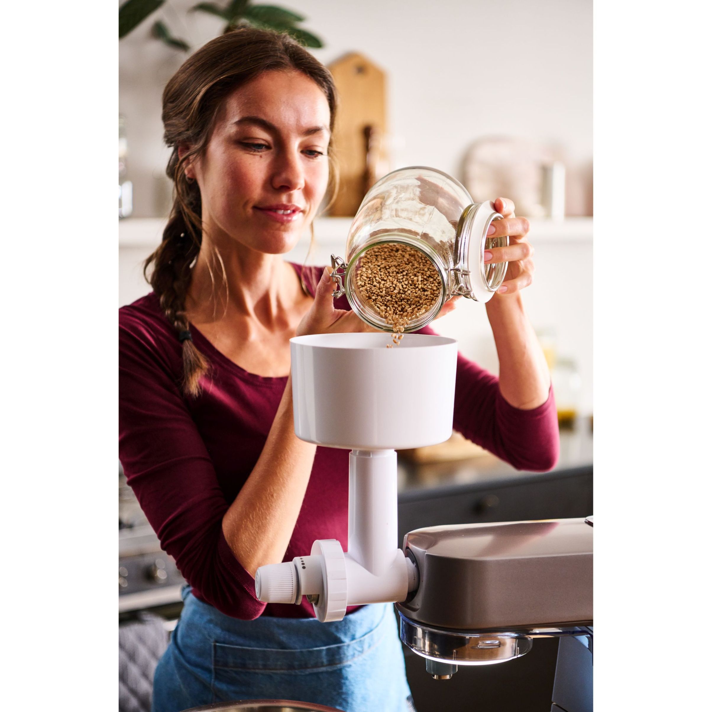 Robot de bucătărie planetar KENWOOD Titanium Chef Patissier XL KWL90.124SI – 0W20011363, 1400W, 6 funcții presetate, 2 vase 7 l/ 5 l, Blender sticlă, Cântar integrat, Sistem de încălzire, Touch screen