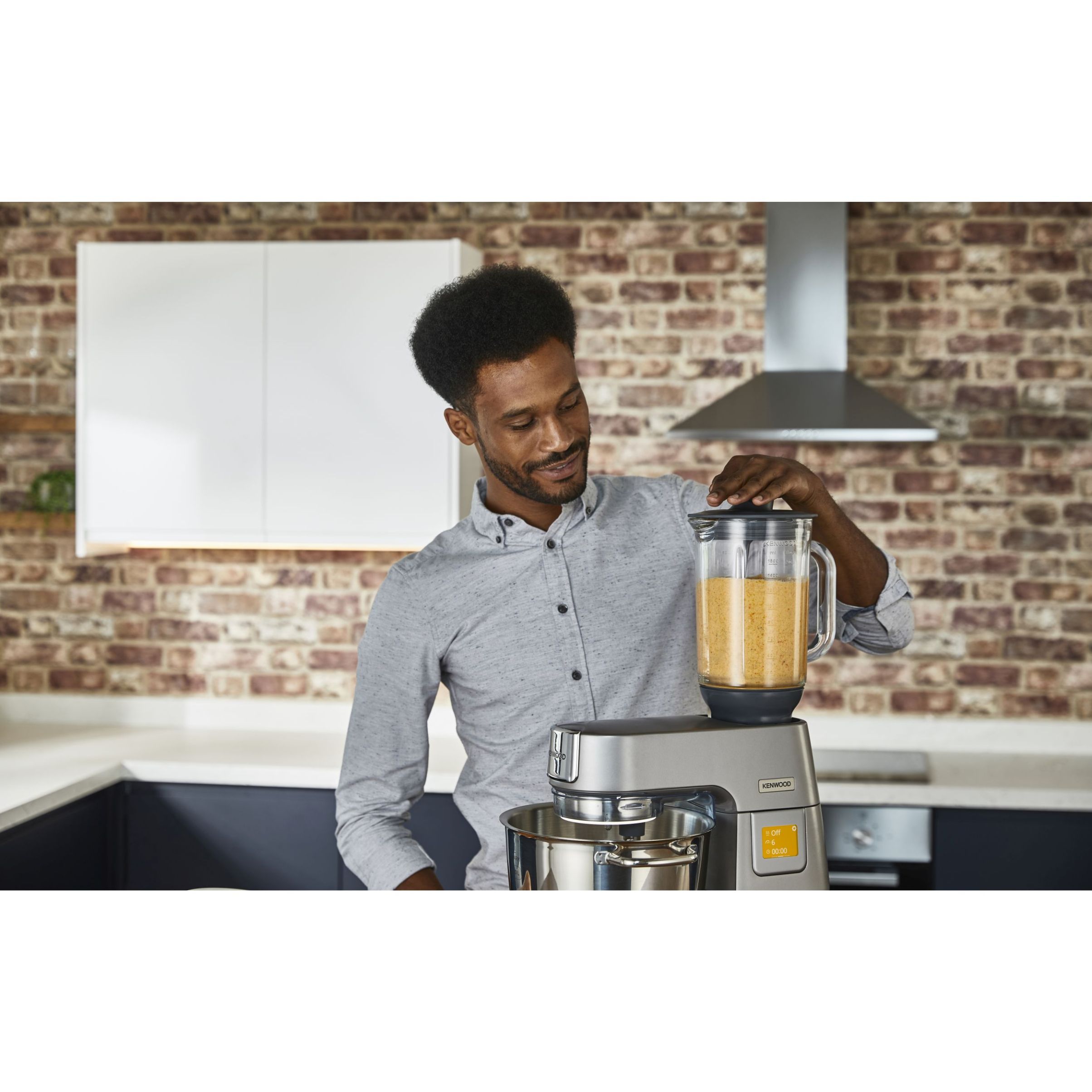 Robot de bucătărie planetar KENWOOD Titanium Chef Patissier XL KWL90.124SI – 0W20011363, 1400W, 6 funcții presetate, 2 vase 7 l/ 5 l, Blender sticlă, Cântar integrat, Sistem de încălzire, Touch screen
