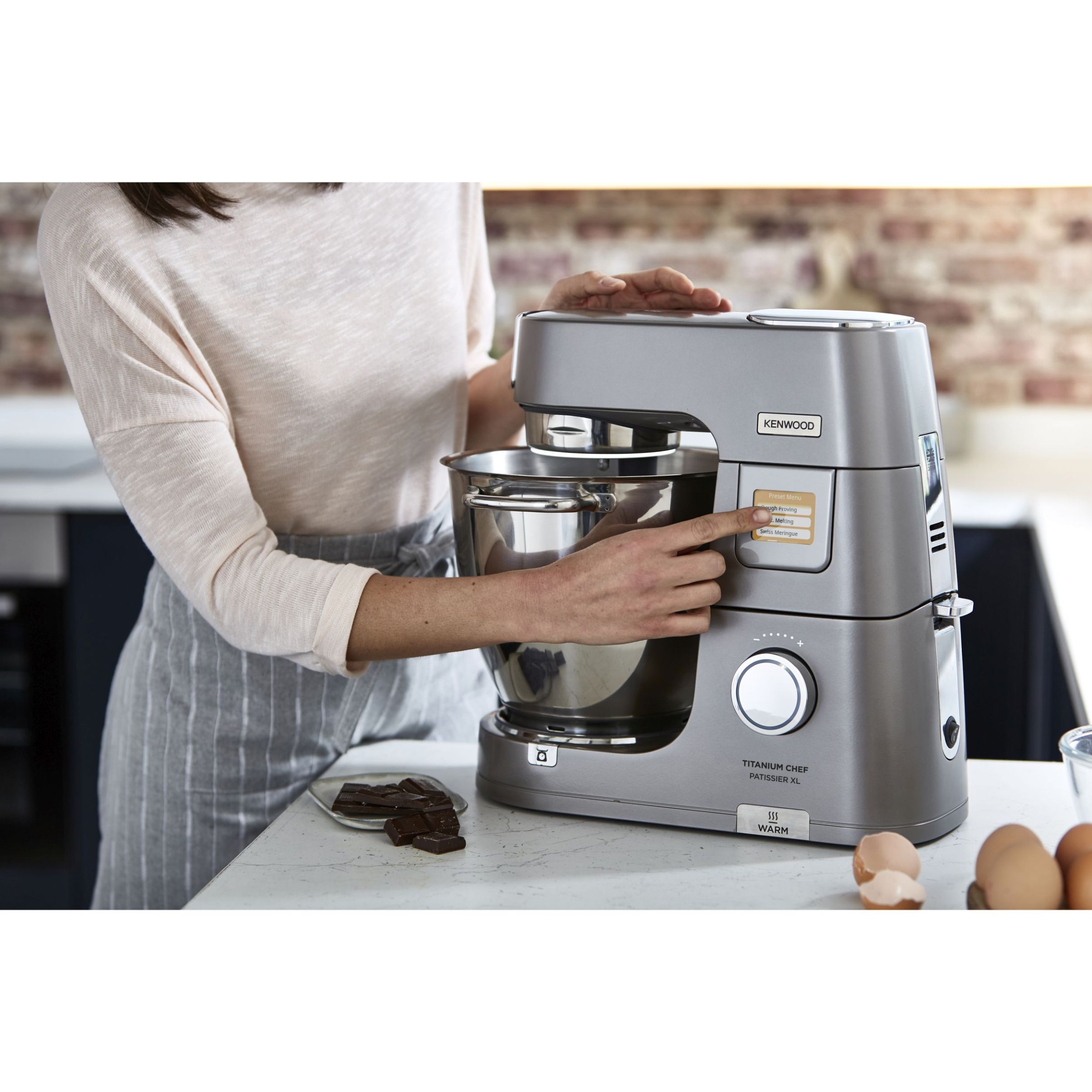 Robot de bucătărie planetar KENWOOD Titanium Chef Patissier XL KWL90.034SI – 0W20011371, 1400W, 6 funcții presetate, Vas 7 l, Blender sticlă, Cântar integrat, Sistem de încălzire, Touch screen