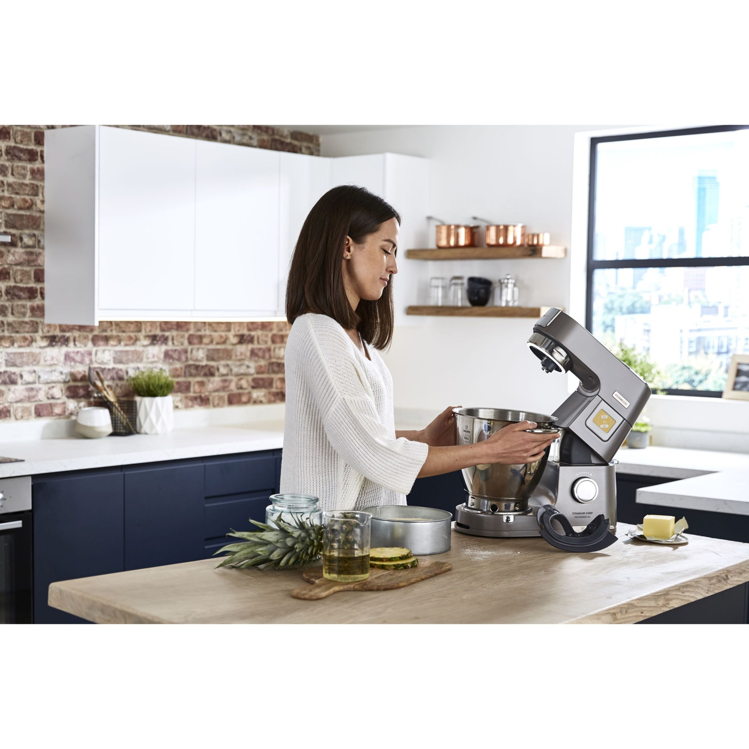 Robot de bucătărie planetar KENWOOD Titanium Chef Patissier XL KWL90.034SI – 0W20011371, 1400W, 6 funcții presetate, Vas 7 l, Blender sticlă, Cântar integrat, Sistem de încălzire, Touch screen