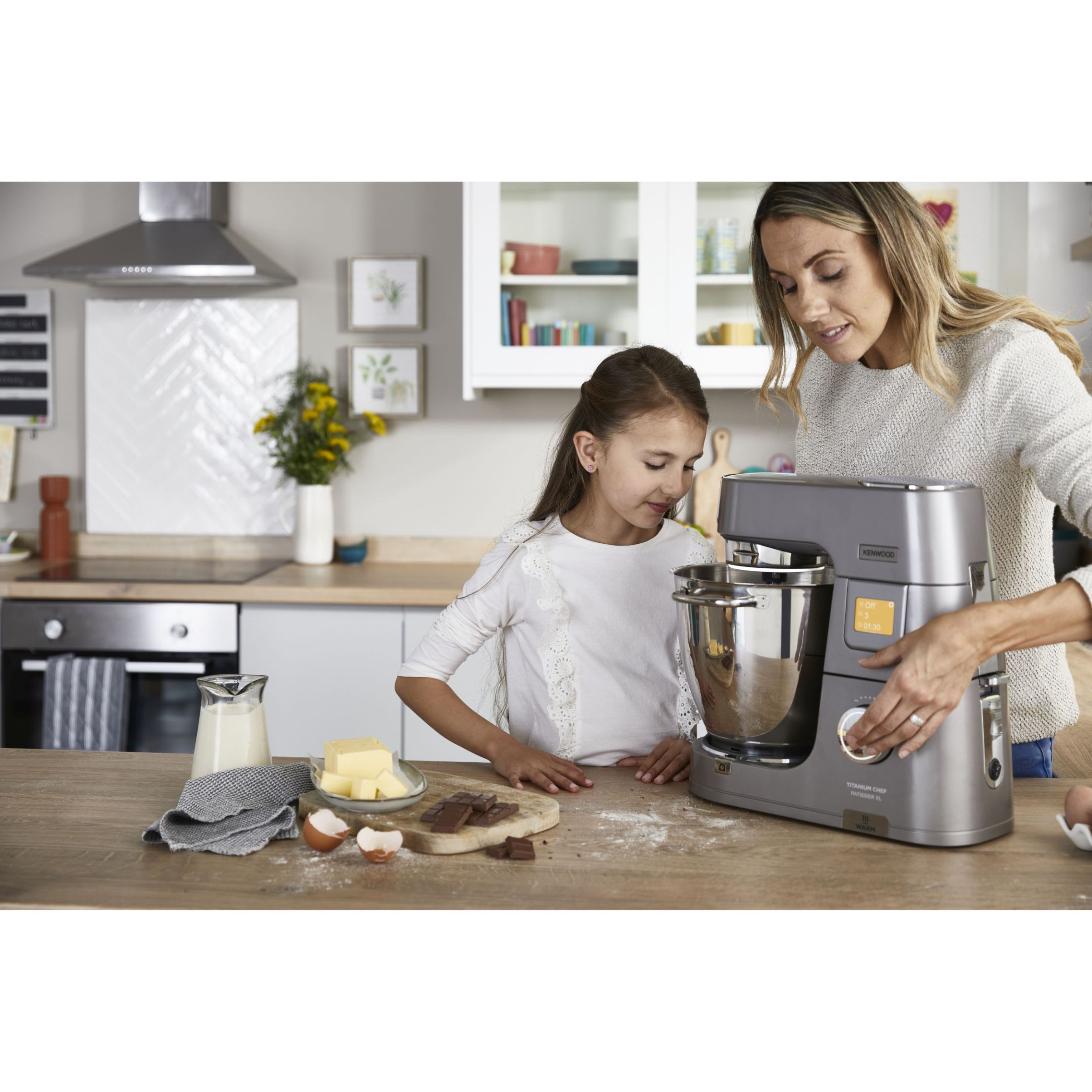Robot de bucătărie planetar KENWOOD Titanium Chef Patissier XL KWL90.034SI – 0W20011371, 1400W, 6 funcții presetate, Vas 7 l, Blender sticlă, Cântar integrat, Sistem de încălzire, Touch screen