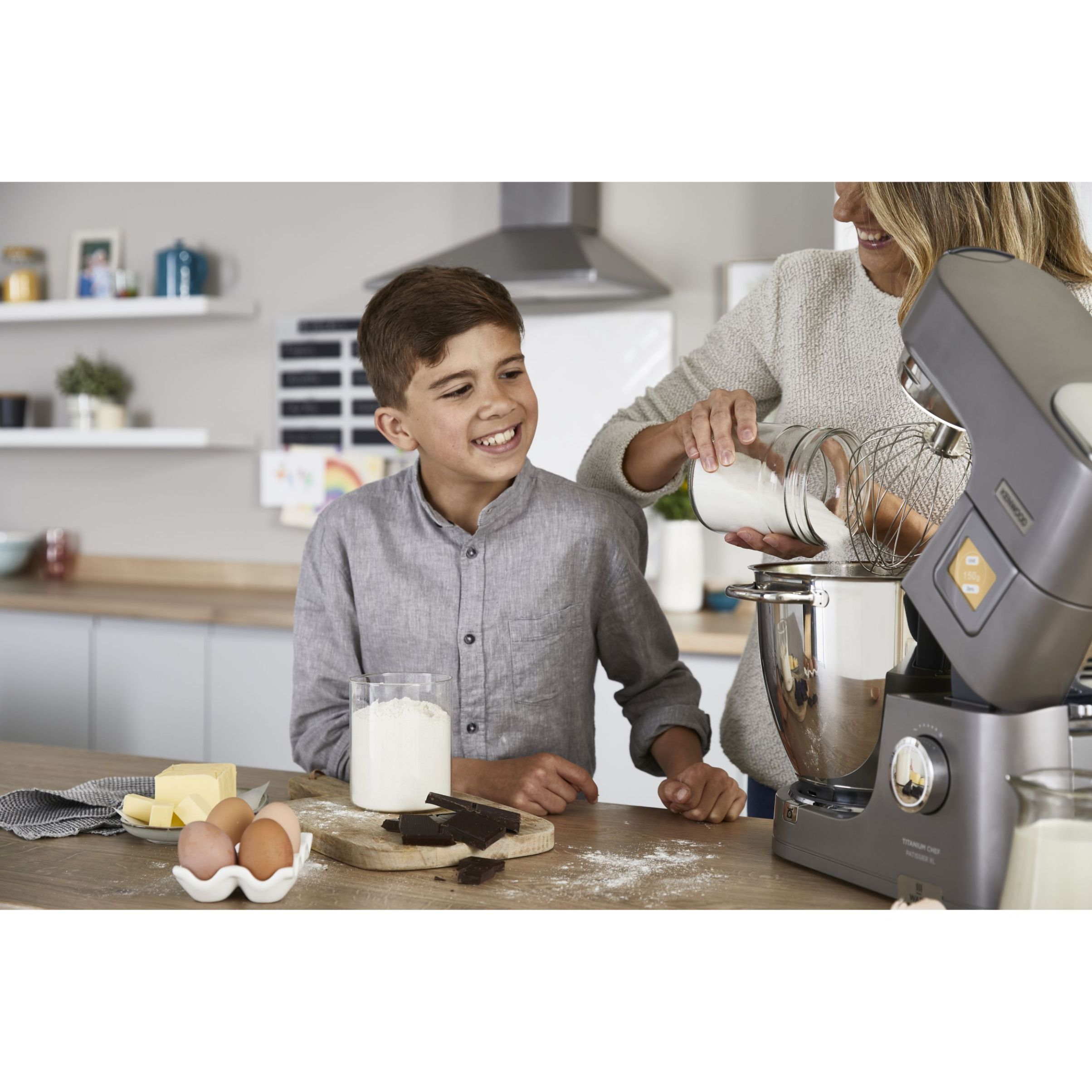 Robot de bucătărie planetar KENWOOD Titanium Chef Patissier XL KWL90.034SI – 0W20011371, 1400W, 6 funcții presetate, Vas 7 l, Blender sticlă, Cântar integrat, Sistem de încălzire, Touch screen