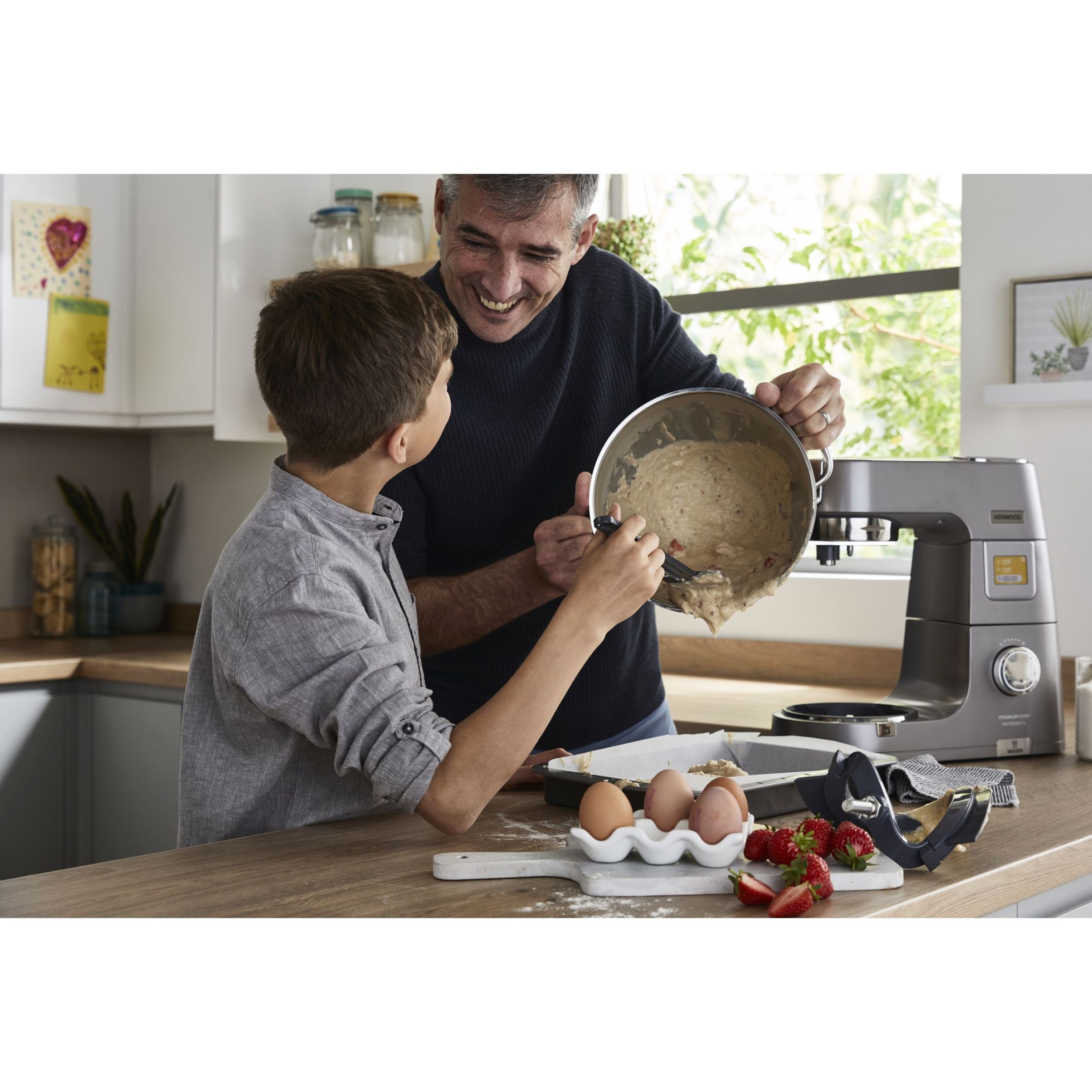 Robot de bucătărie planetar KENWOOD Titanium Chef Patissier XL KWL90.034SI – 0W20011371, 1400W, 6 funcții presetate, Vas 7 l, Blender sticlă, Cântar integrat, Sistem de încălzire, Touch screen