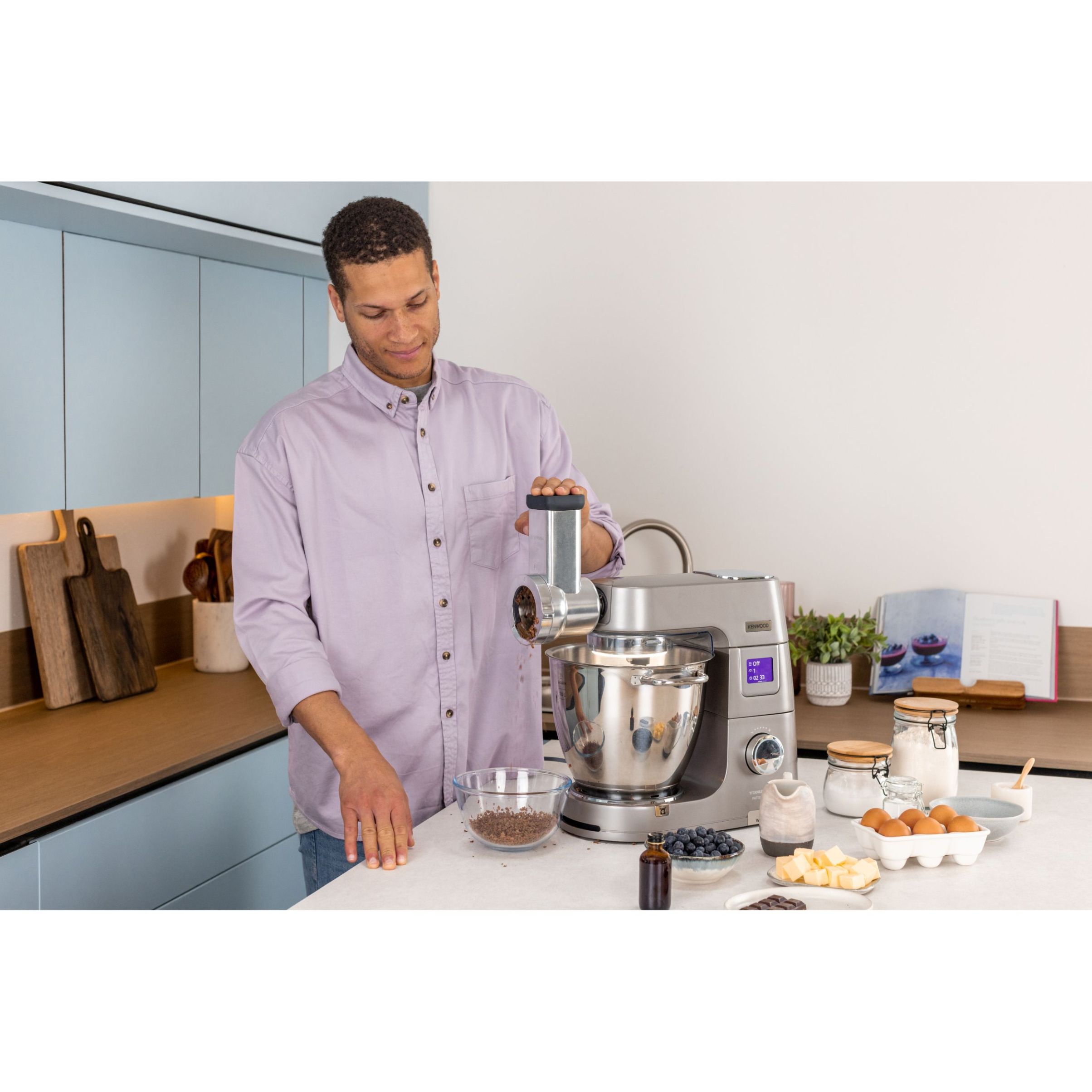 Robot de bucătărie planetar KENWOOD Titanium Chef Patissier XL KWL90.034SI – 0W20011371, 1400W, 6 funcții presetate, Vas 7 l, Blender sticlă, Cântar integrat, Sistem de încălzire, Touch screen