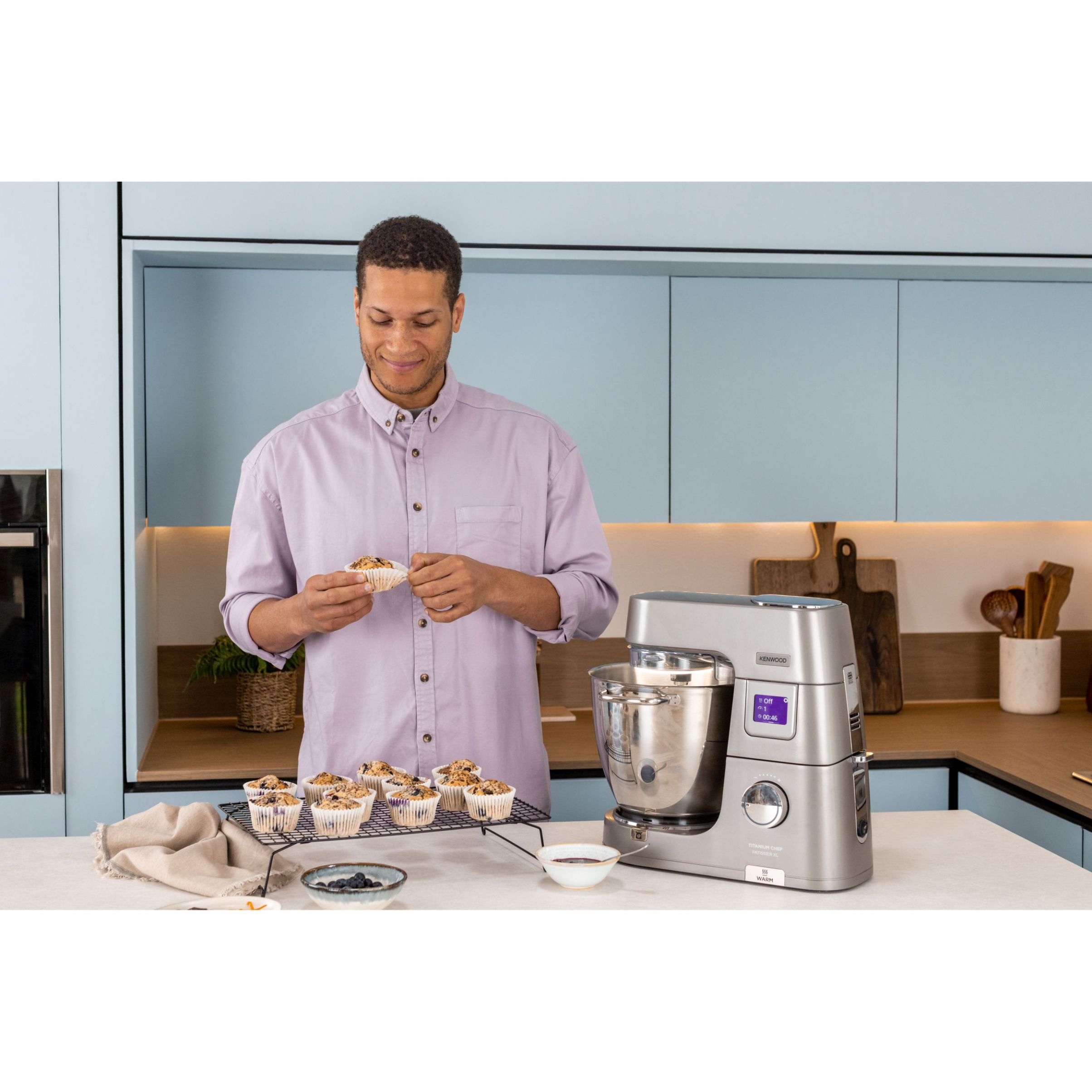 Robot de bucătărie planetar KENWOOD Titanium Chef Patissier XL KWL90.034SI – 0W20011371, 1400W, 6 funcții presetate, Vas 7 l, Blender sticlă, Cântar integrat, Sistem de încălzire, Touch screen