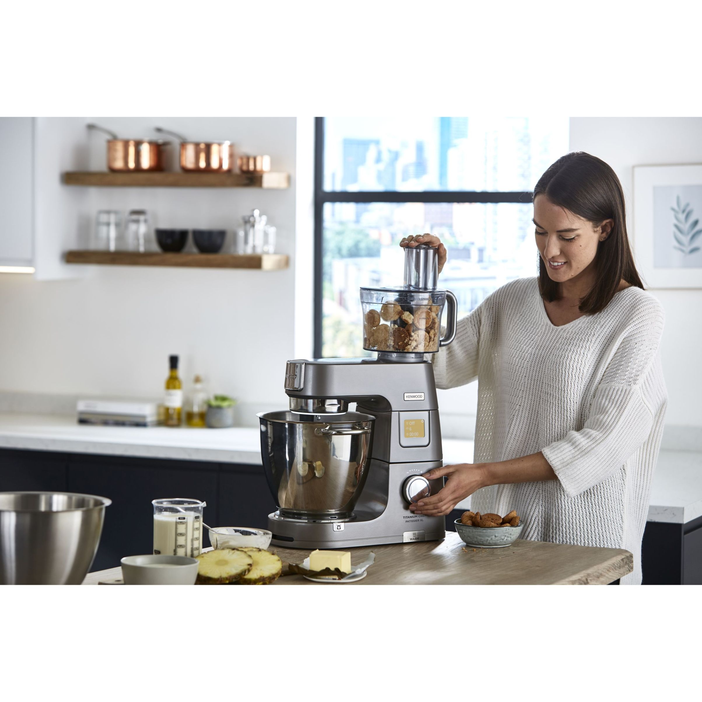 Robot de bucătărie planetar KENWOOD Titanium Chef Patissier XL KWL90.034SI – 0W20011371, 1400W, 6 funcții presetate, Vas 7 l, Blender sticlă, Cântar integrat, Sistem de încălzire, Touch screen