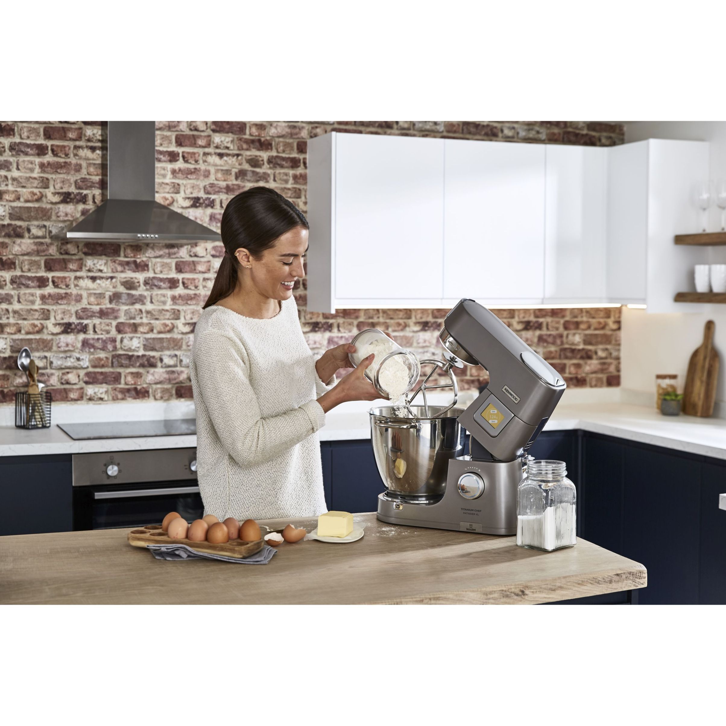 Robot de bucătărie planetar KENWOOD Titanium Chef Patissier XL KWL90.034SI – 0W20011371, 1400W, 6 funcții presetate, Vas 7 l, Blender sticlă, Cântar integrat, Sistem de încălzire, Touch screen