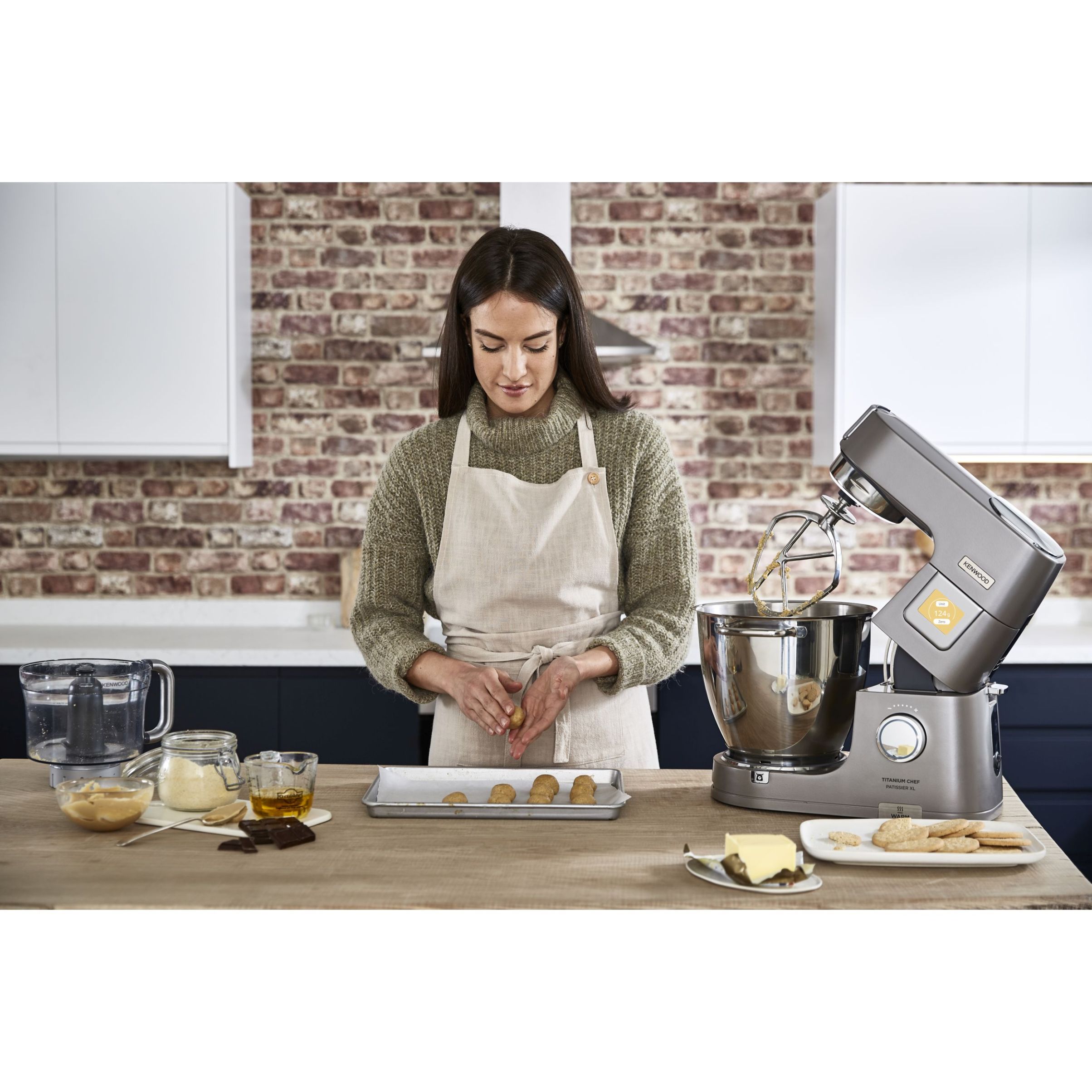 Robot de bucătărie planetar KENWOOD Titanium Chef Patissier XL KWL90.034SI – 0W20011371, 1400W, 6 funcții presetate, Vas 7 l, Blender sticlă, Cântar integrat, Sistem de încălzire, Touch screen
