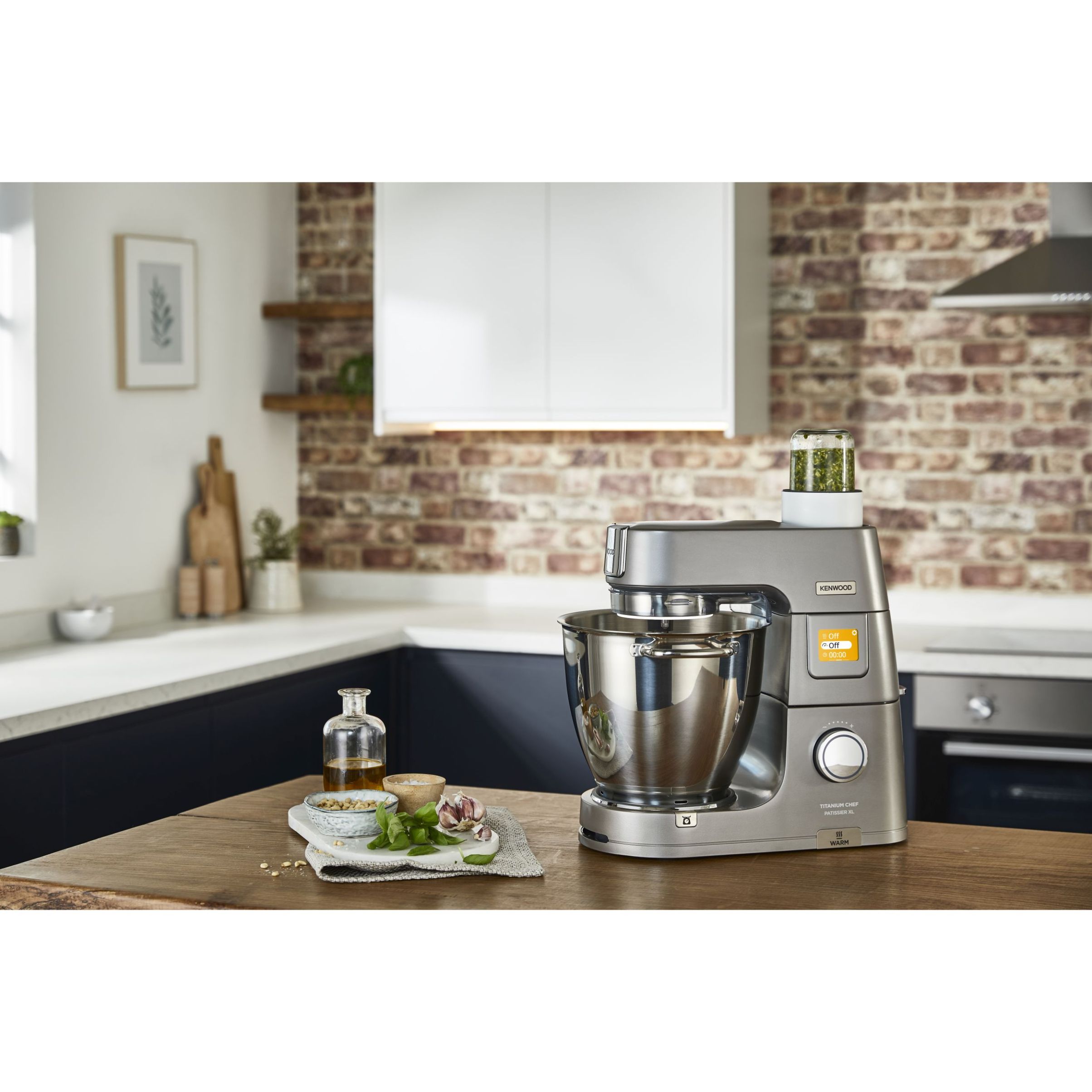Robot de bucătărie planetar KENWOOD Titanium Chef Patissier XL KWL90.034SI – 0W20011371, 1400W, 6 funcții presetate, Vas 7 l, Blender sticlă, Cântar integrat, Sistem de încălzire, Touch screen