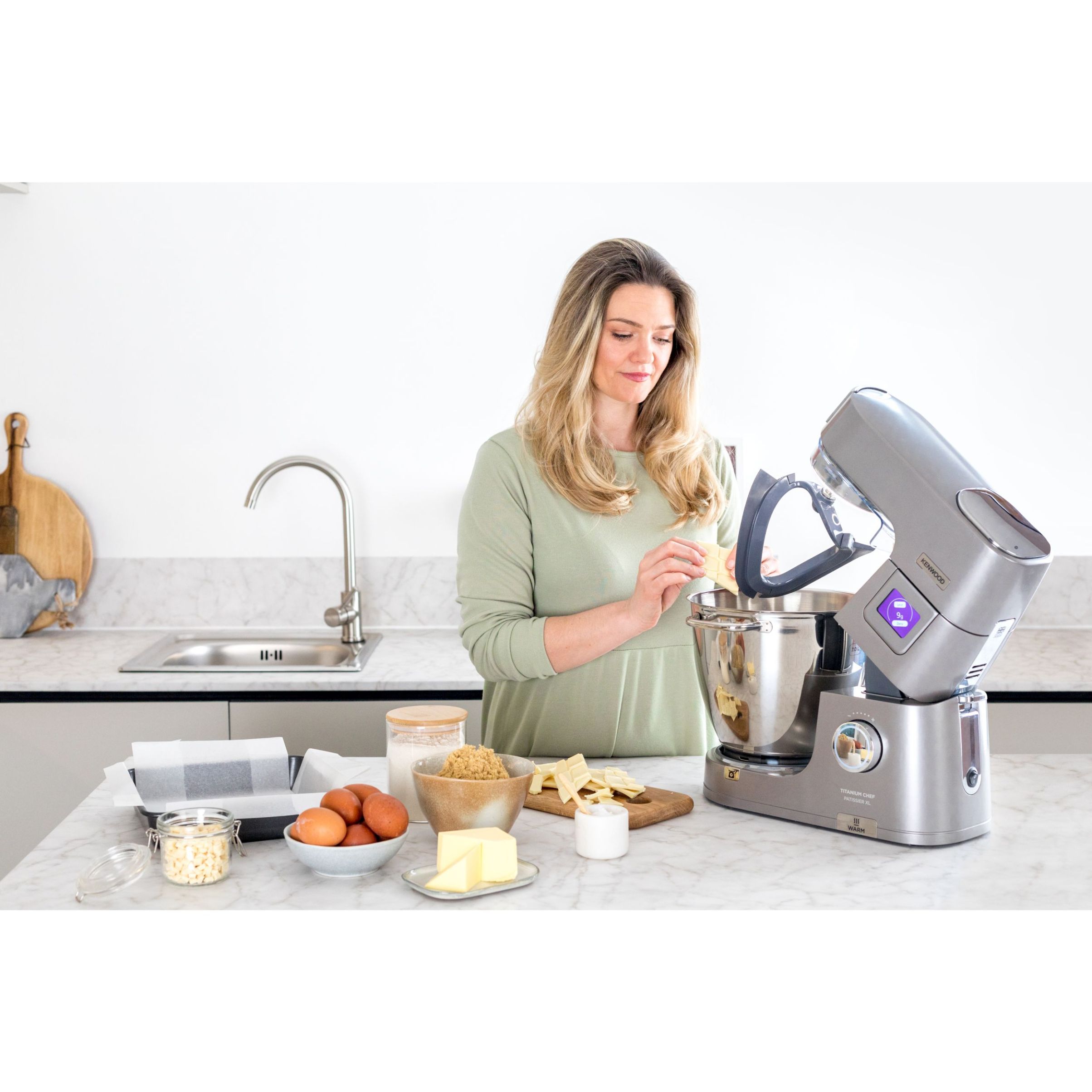 Robot de bucătărie planetar KENWOOD Titanium Chef Patissier XL KWL90.034SI – 0W20011371, 1400W, 6 funcții presetate, Vas 7 l, Blender sticlă, Cântar integrat, Sistem de încălzire, Touch screen