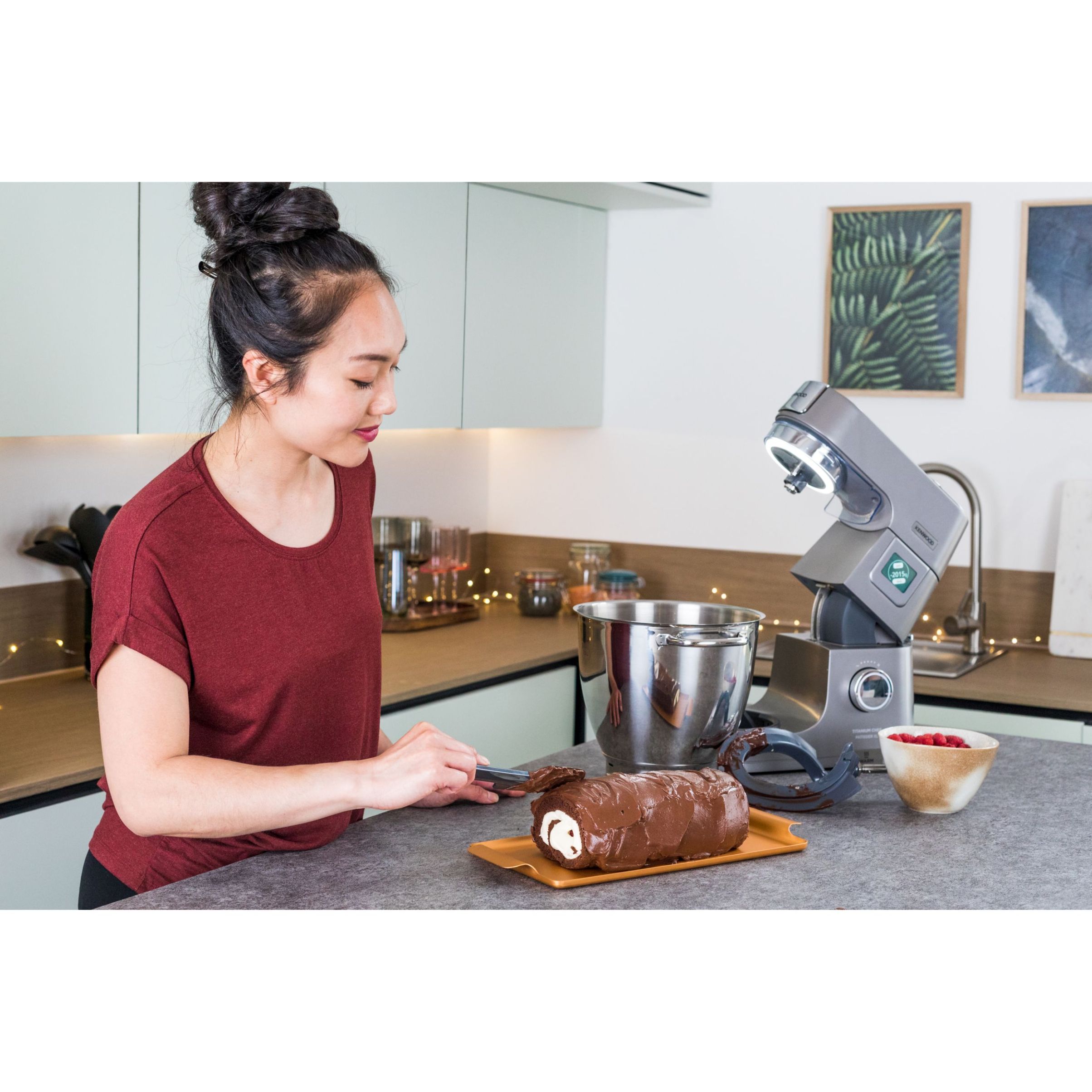 Robot de bucătărie planetar KENWOOD Titanium Chef Patissier XL KWL90.034SI – 0W20011371, 1400W, 6 funcții presetate, Vas 7 l, Blender sticlă, Cântar integrat, Sistem de încălzire, Touch screen