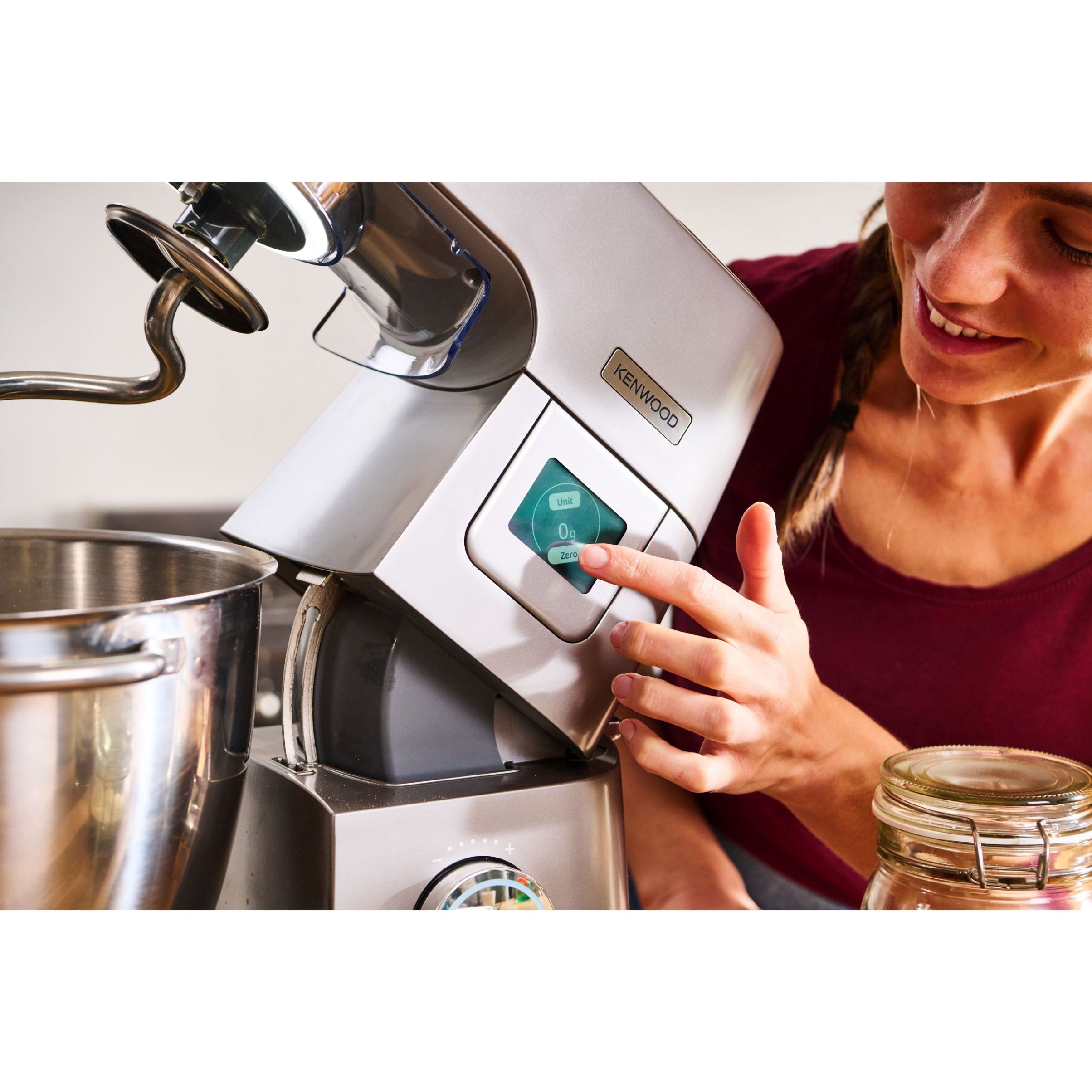 Robot de bucătărie planetar KENWOOD Titanium Chef Patissier XL KWL90.034SI – 0W20011371, 1400W, 6 funcții presetate, Vas 7 l, Blender sticlă, Cântar integrat, Sistem de încălzire, Touch screen