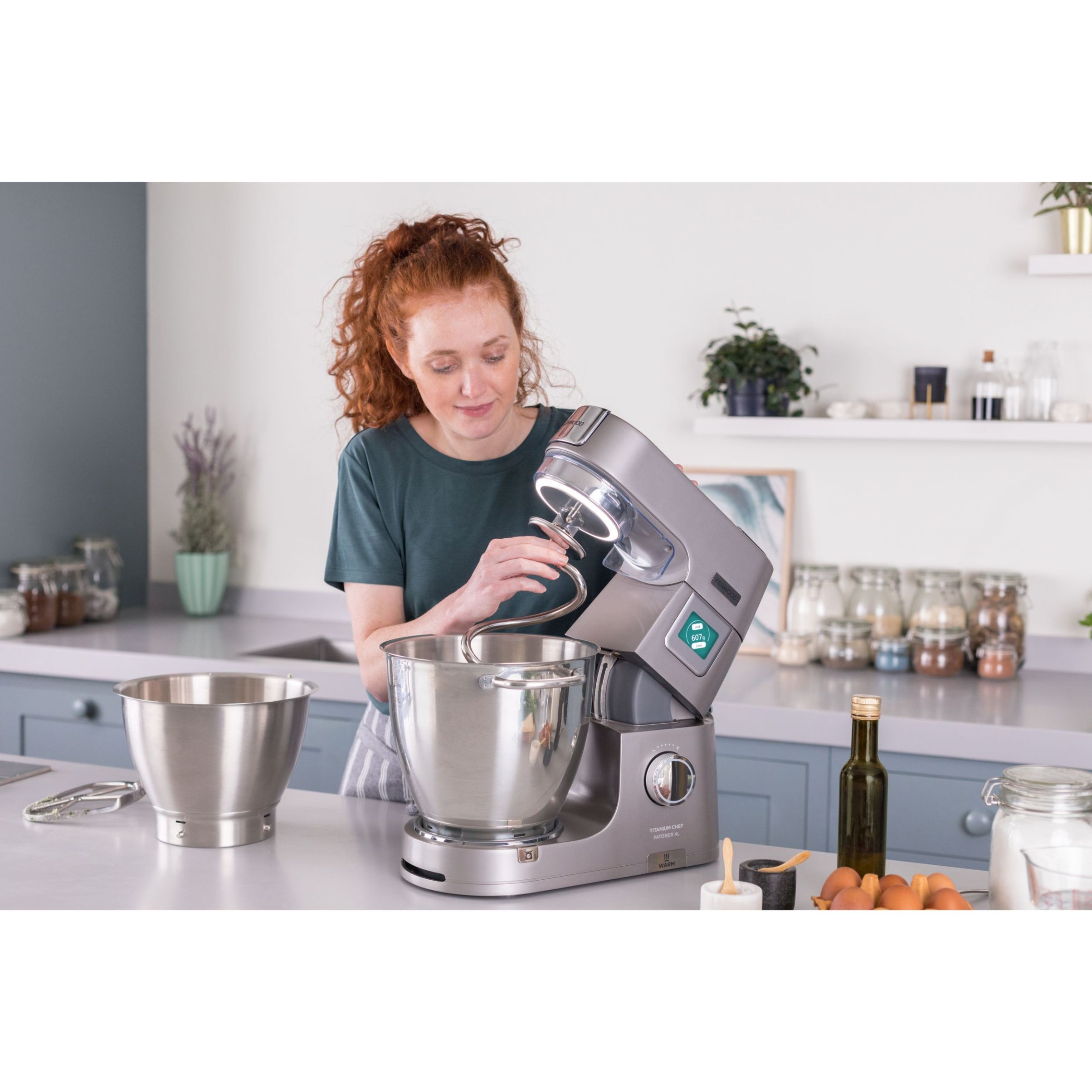 Robot de bucătărie planetar KENWOOD Titanium Chef Patissier XL KWL90.034SI – 0W20011371, 1400W, 6 funcții presetate, Vas 7 l, Blender sticlă, Cântar integrat, Sistem de încălzire, Touch screen
