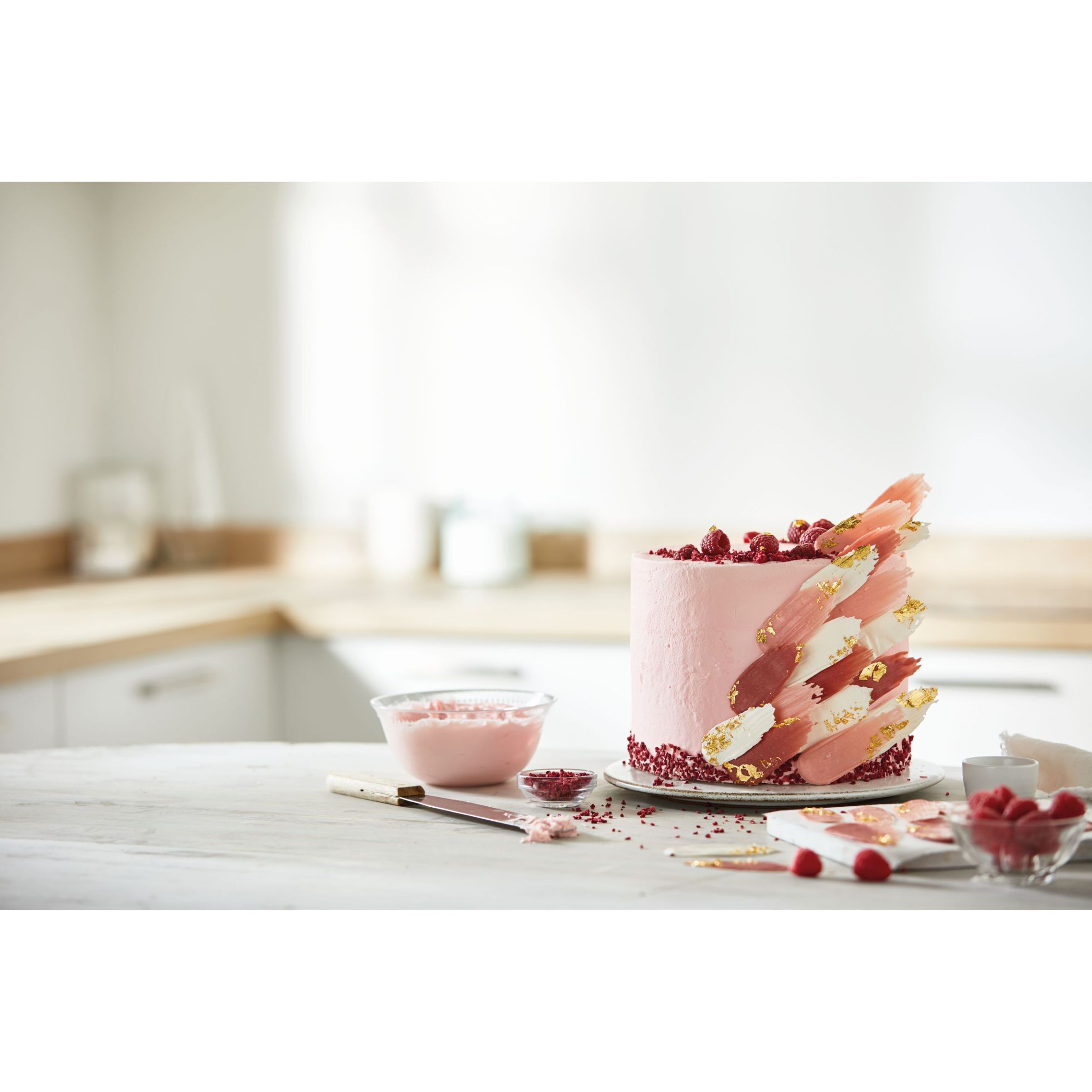 Robot de bucătărie planetar KENWOOD Titanium Chef Patissier XL KWL90.034SI – 0W20011371, 1400W, 6 funcții presetate, Vas 7 l, Blender sticlă, Cântar integrat, Sistem de încălzire, Touch screen