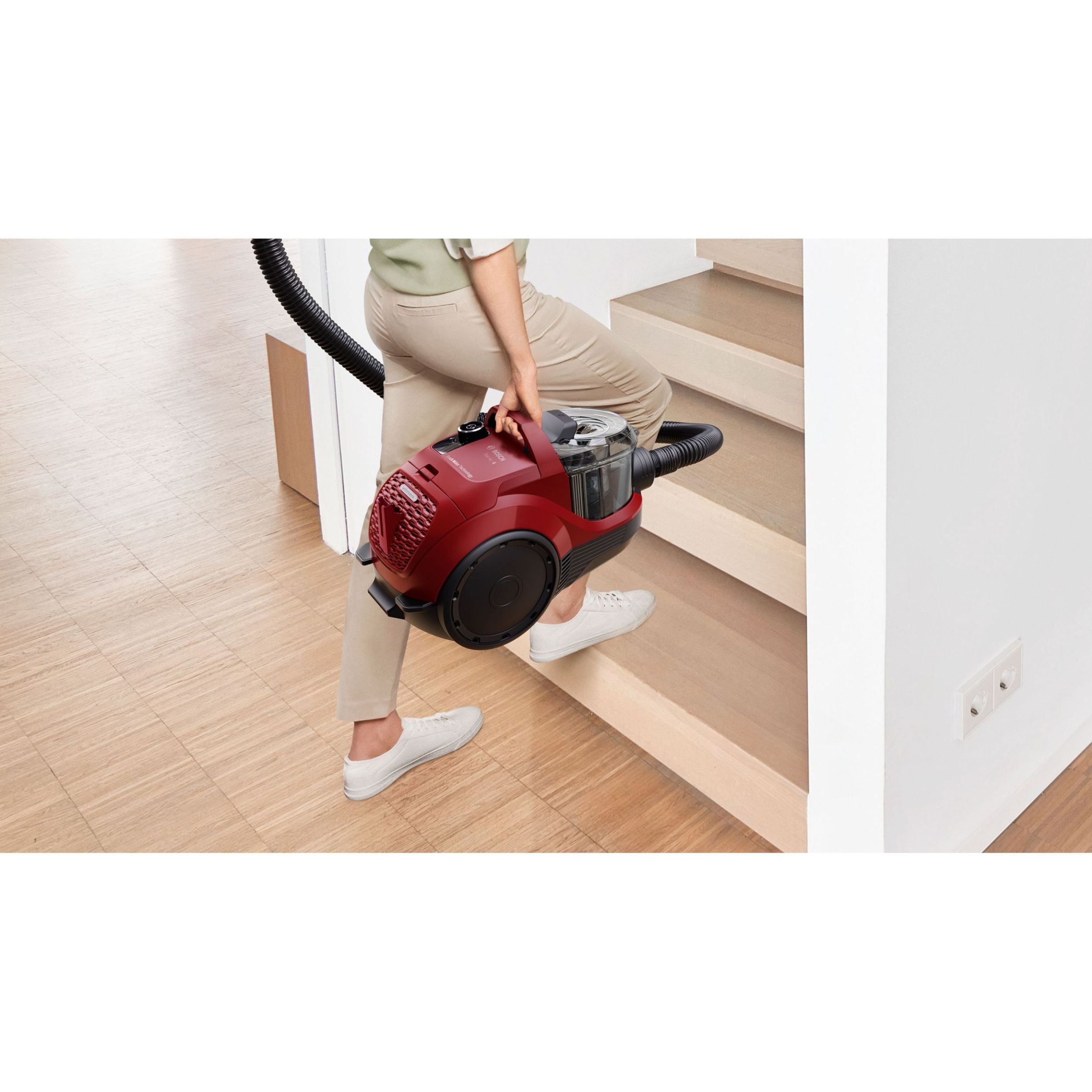Aspirator fără sac BOSCH Serie 4 BGC21X350, 750W