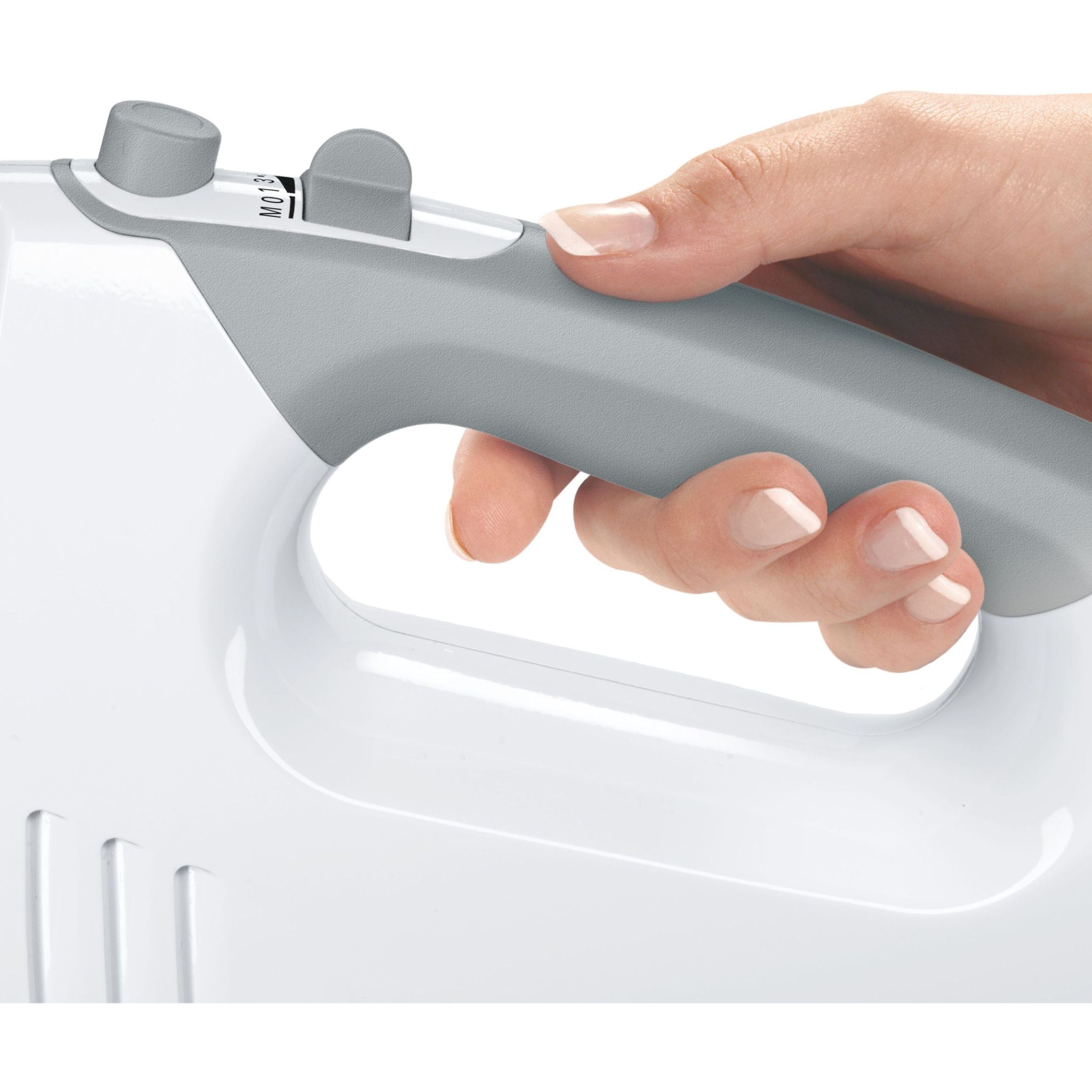 Mixer de mână BOSCH ErgoMixx MFQ36490, 450W (5 trepte și Turbo), Bol rotativ (500g făină și ingrediente), Teluri, spirale și cuțit din oțel inoxidabil, Vas mărunțire, Vas mixare, Spatulă, 74dB, Window Grey