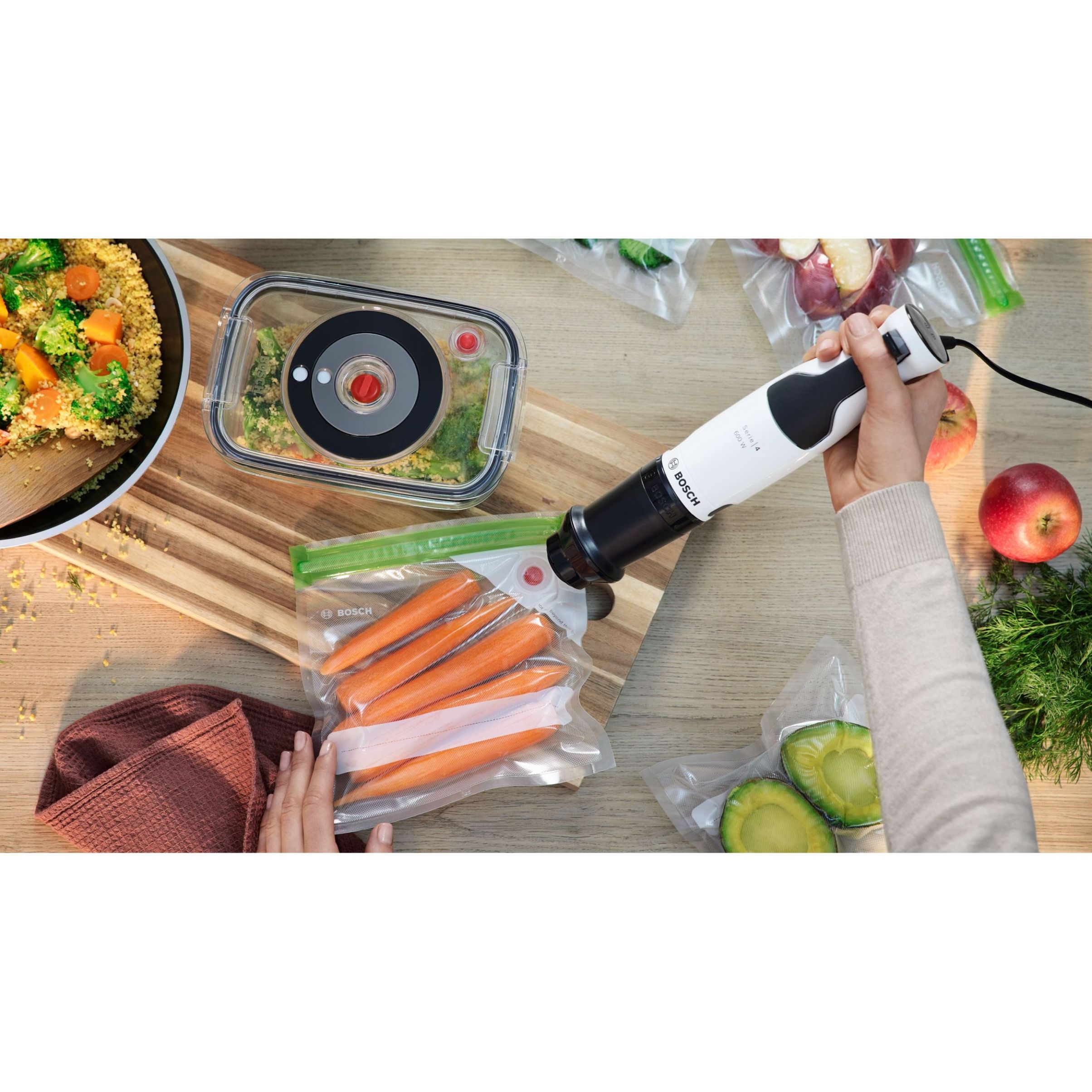 Blender de mână BOSCH Serie 4 ErgoMaster MSM4W221, 600W, Alb