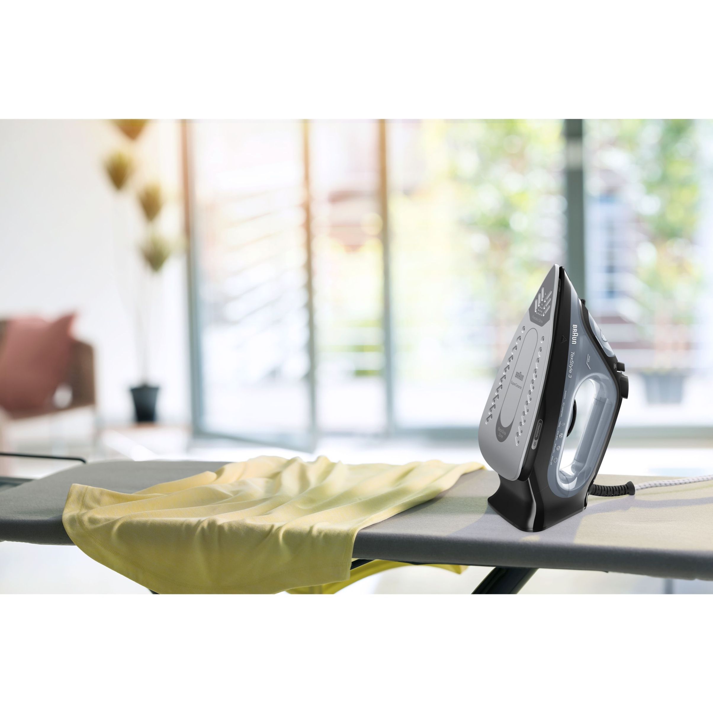Fier de călcat BRAUN TexStyle 3 SI3055BK – 0127405005, 2000~2400W, Continuu 45g/min, Jet 180g, Rezervor 270ml, Talpă SuperCeramic, FreeGlide 3D, Oprire automată, Cablu 2m, G1.2kg, Black
