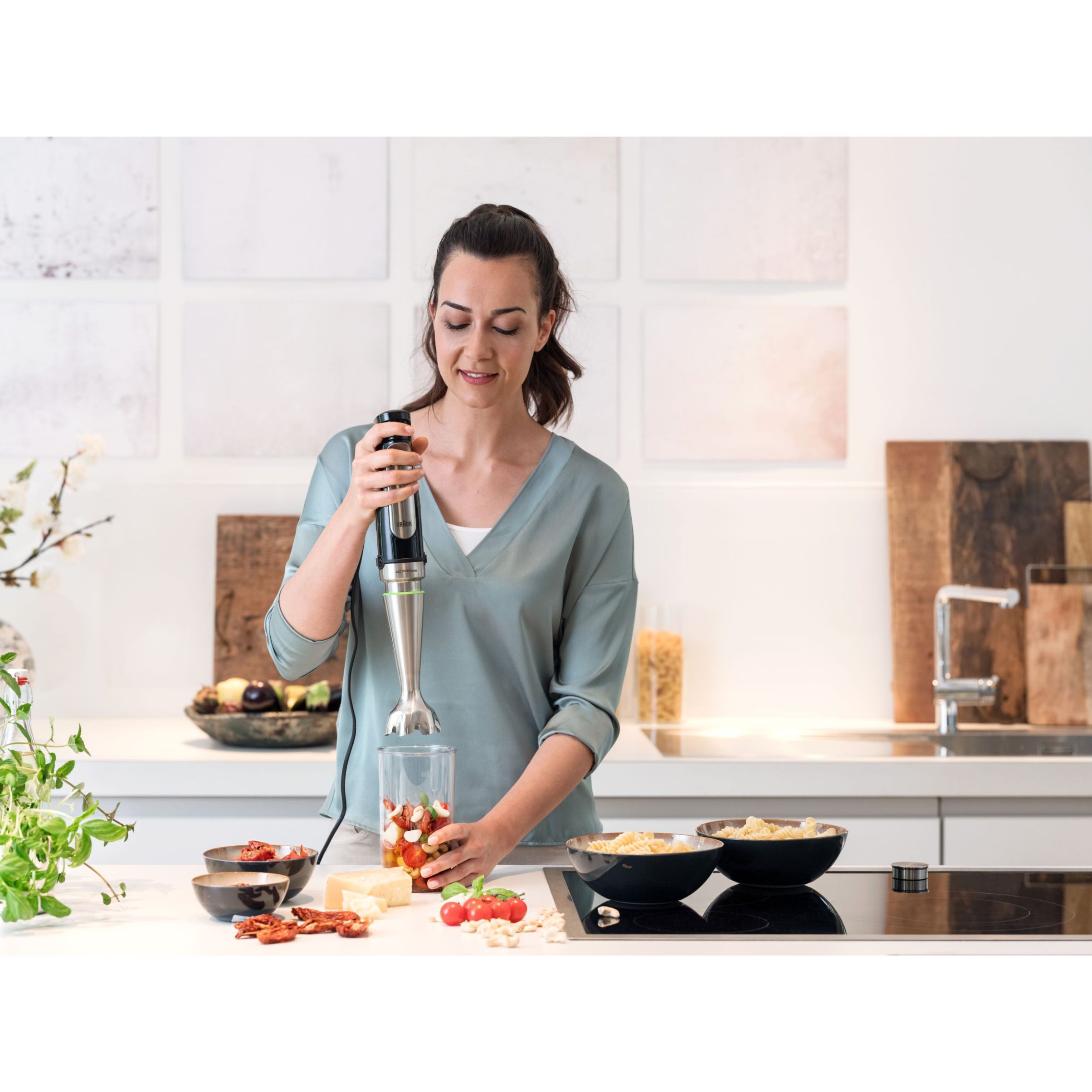 Blender de mână BRAUN MultiQuick 7 MQ7087X – 0X22111291, 1000W (viteză variabilă), Pahar gradat 0.6l, Procesor alimente 1.5l, Tocator 0.35l, Accesoriu piure, Tel